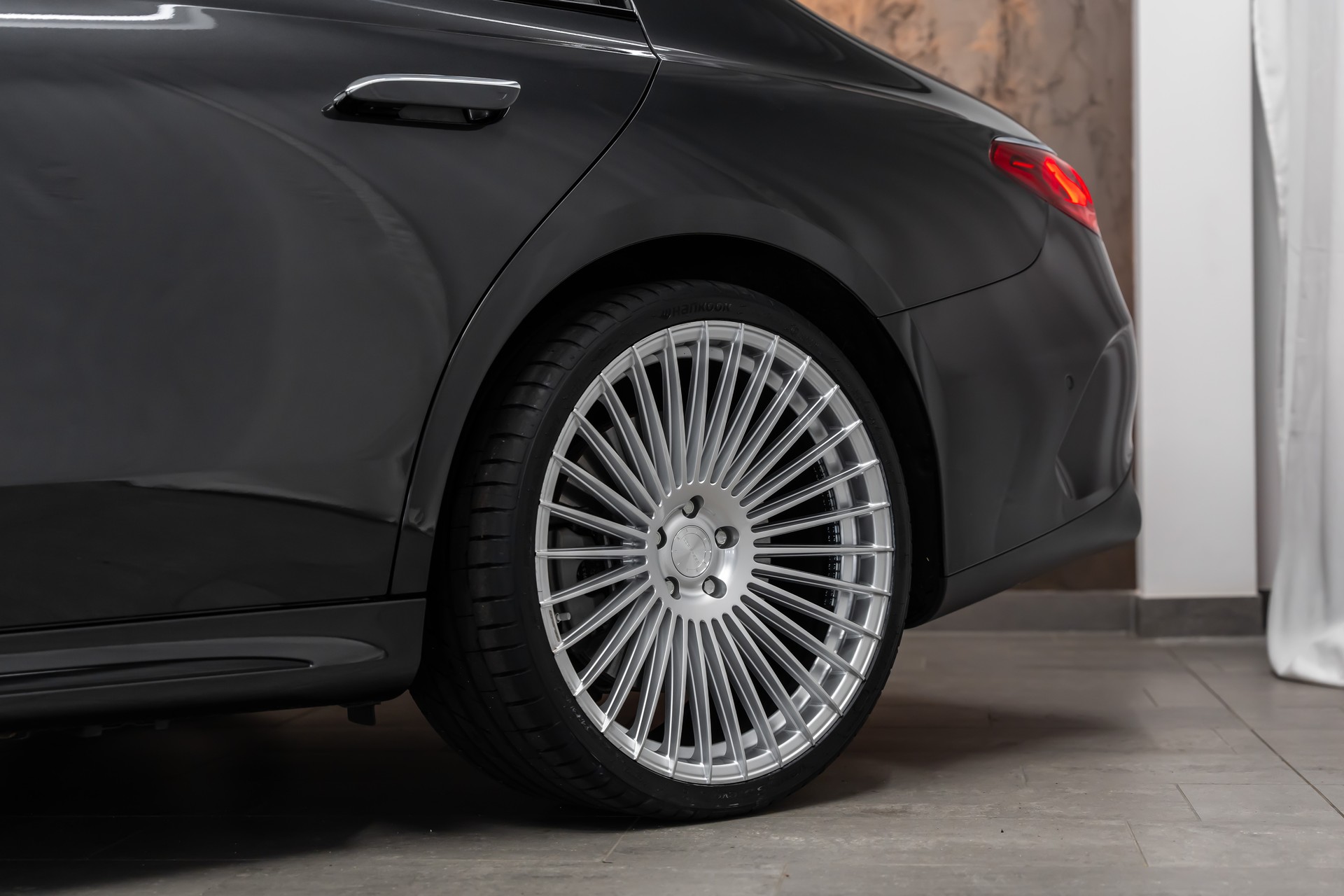 MERCEDES-BENZ E 450 d 4Matic 9G-Tronic AMG Line *Hyper-Screen*Iconic-Glow*Panorama*-image-3