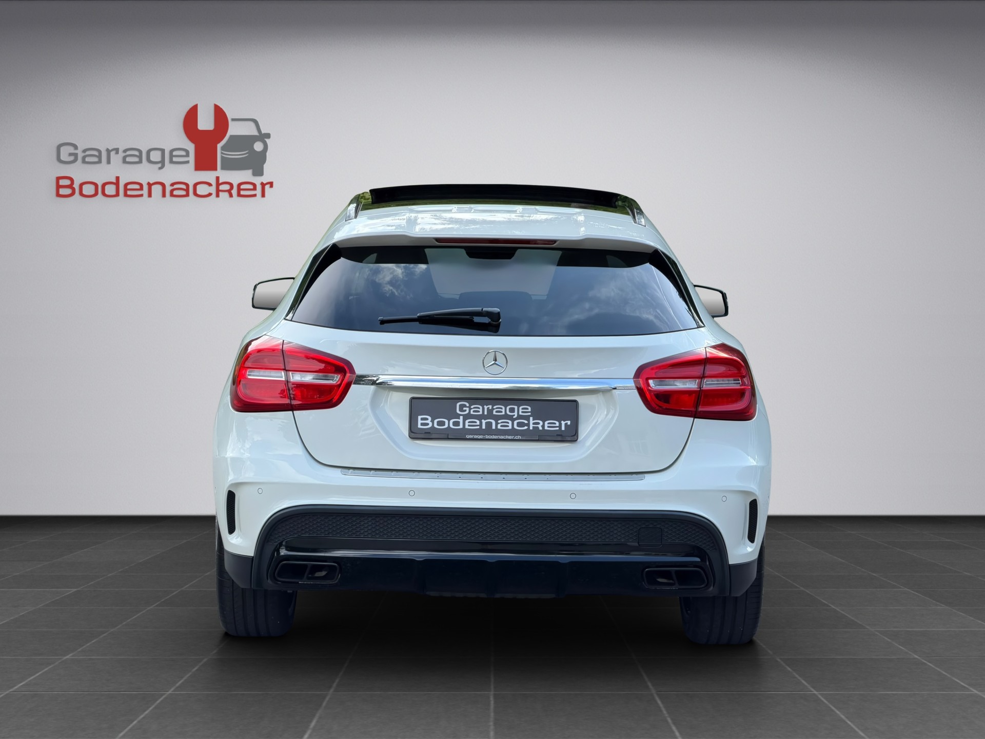 MERCEDES-BENZ GLA 45 AMG 4Matic 7G-DCT-image-15