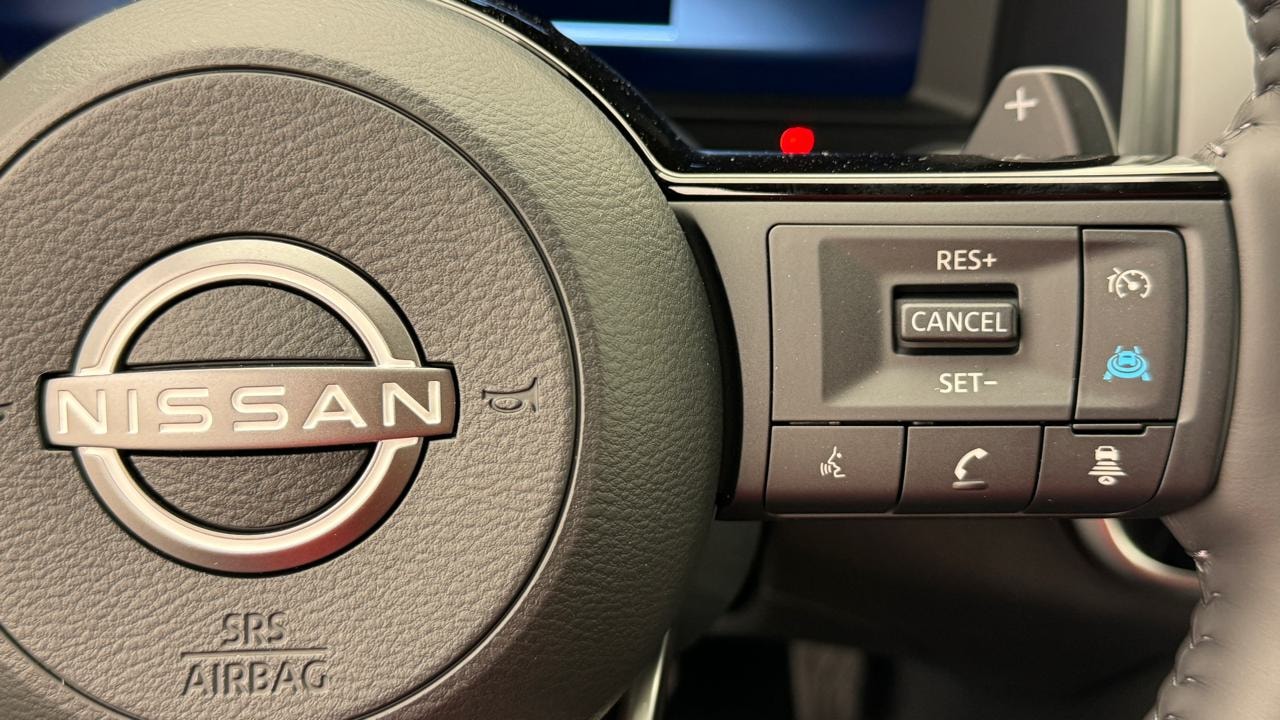 NISSAN Qashqai 1.3 DIG-T MHEV Tekna Xtronic 4x4-image-9