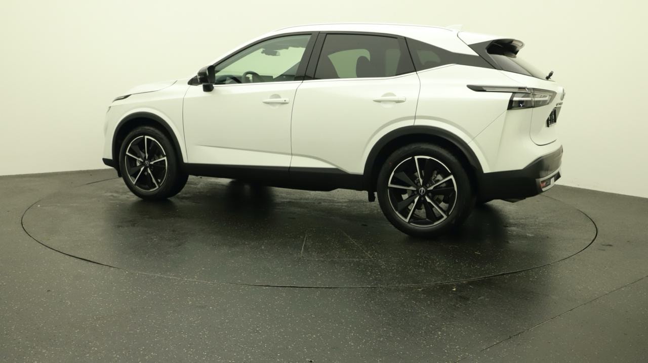 NISSAN Qashqai 1.3 DIG-T MHEV Tekna Xtronic 4x4-showroom-element-2
