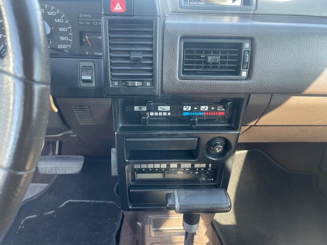 NISSAN Sunny 1.6 SLX-image-8