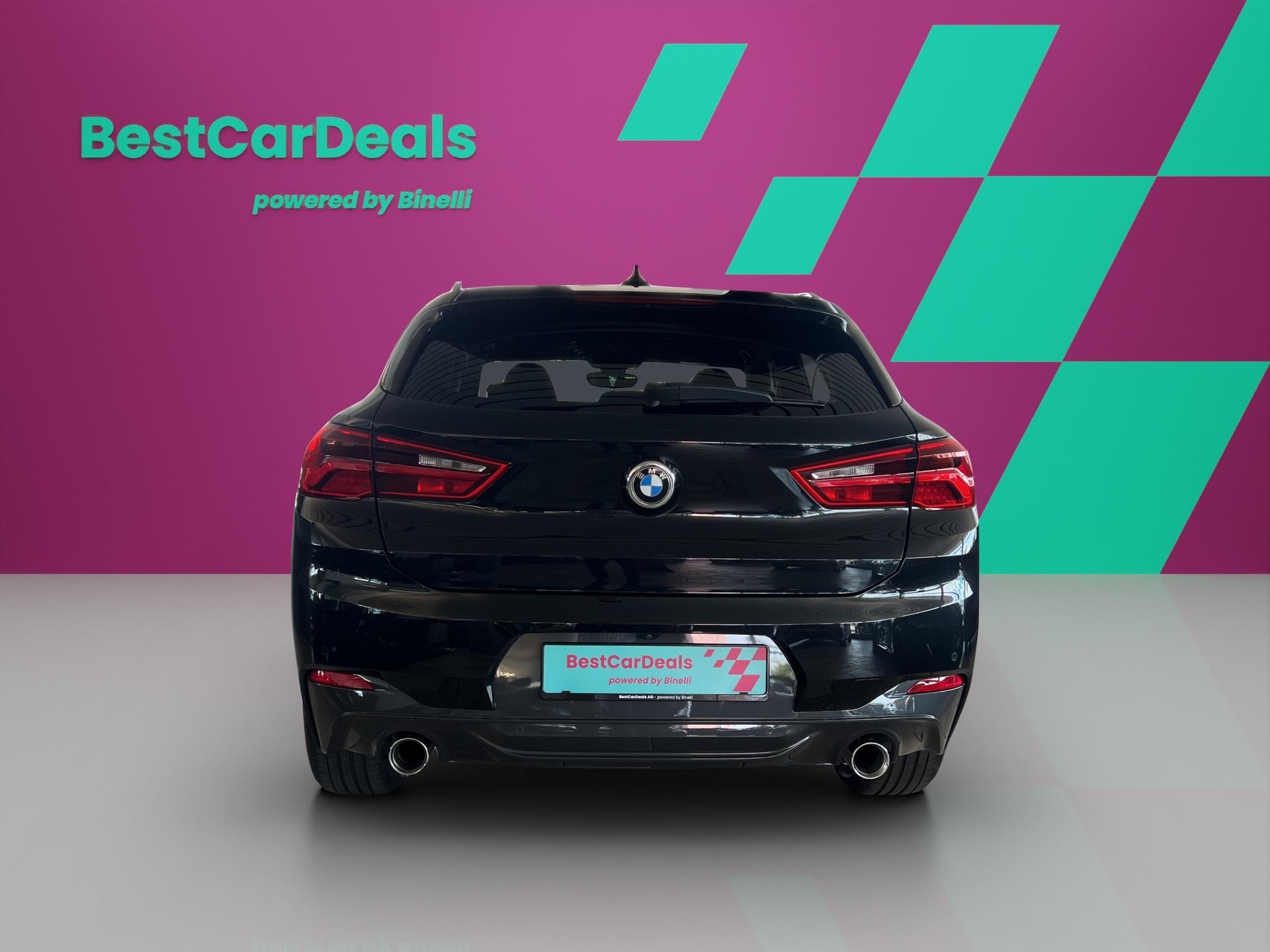 BMW X2 xDrive 20d MSport-showroom-element-3