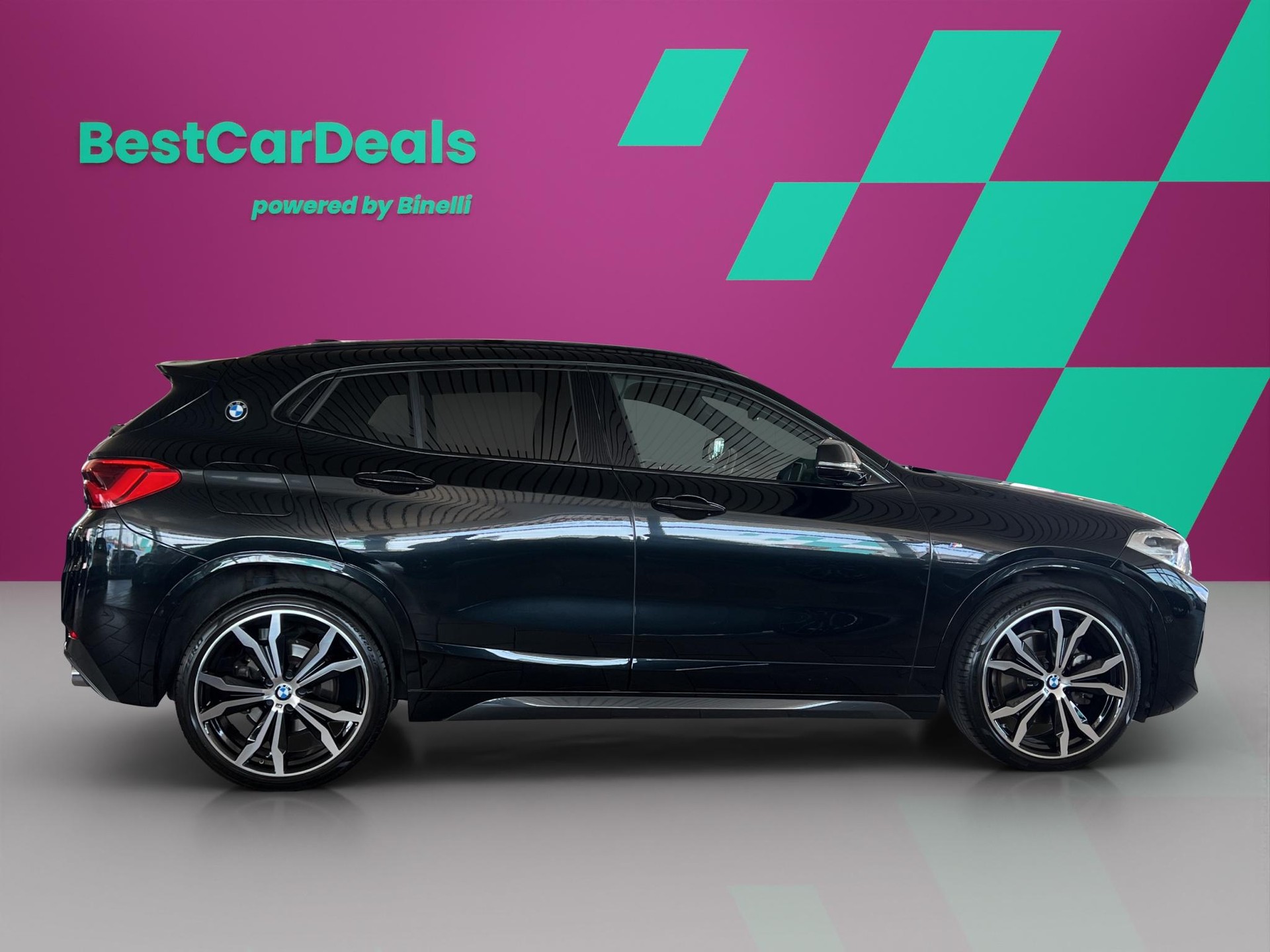 BMW X2 xDrive 20d MSport-showroom-element-1