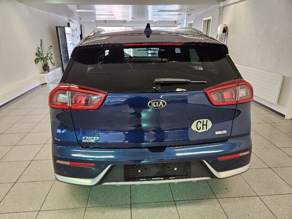 KIA Niro 1.6GDi Hybrid Style DCT-image-5