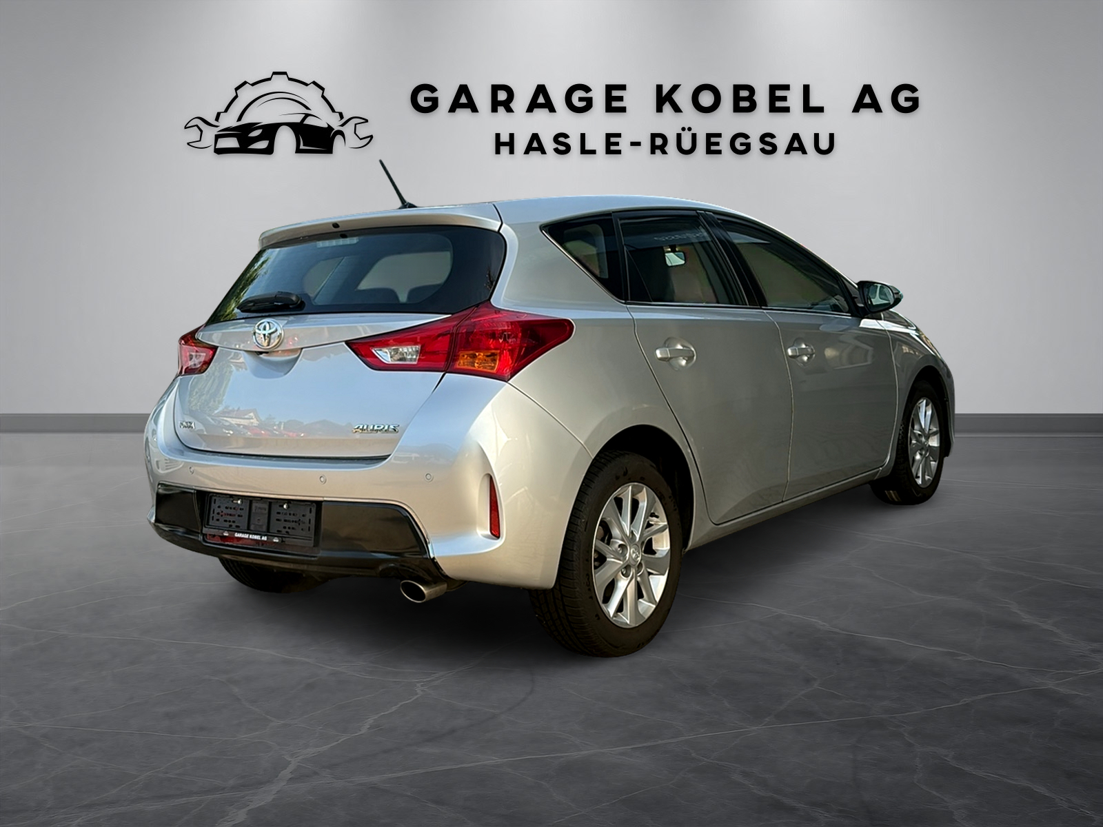 TOYOTA Auris 1.6 Luna Multidrive-showroom-element-2