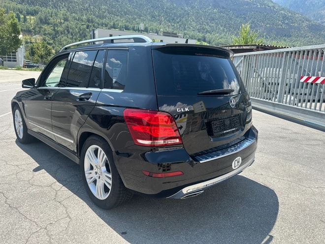 MERCEDES-BENZ GLK 220 BlueTEC 4Matic 7G-Tronic-image-10