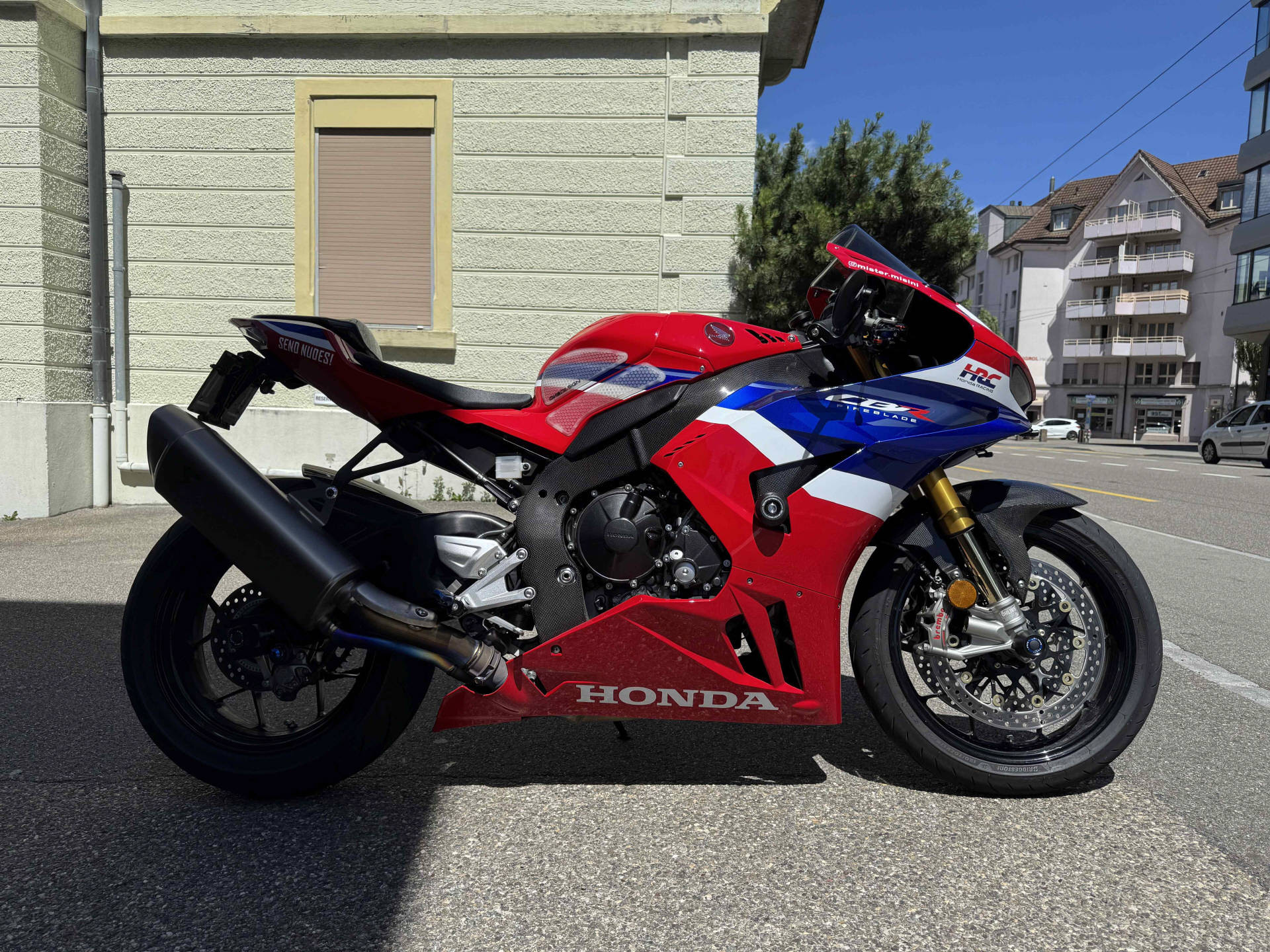 HONDA CBR 1000 RR-R Fireblade SP-image-1