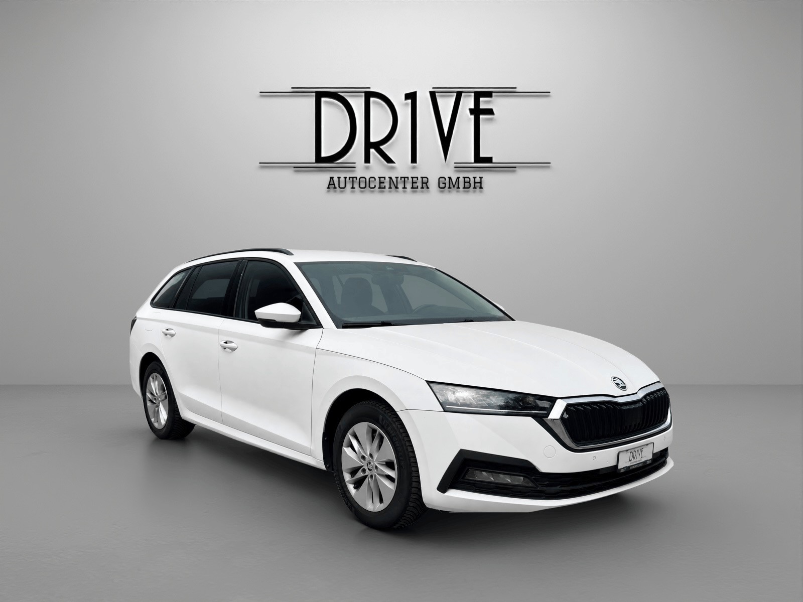 SKODA Octavia Combi 2.0 TDI DSG Ambition 4x4-showroom-element-2