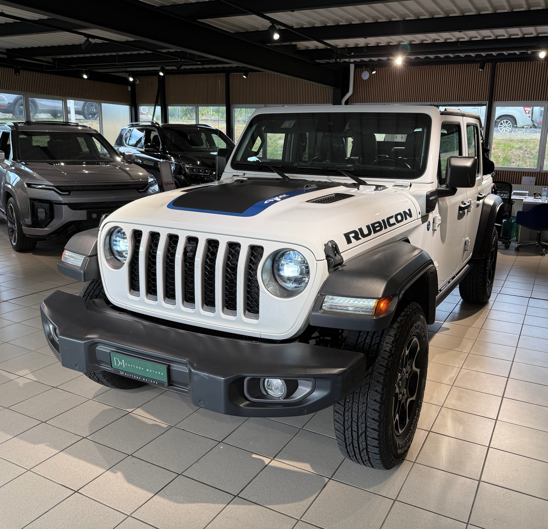 JEEP Wrangler 2.0 PHEV Unlimited Rubicon Automatic Soft Top-showroom-element-1