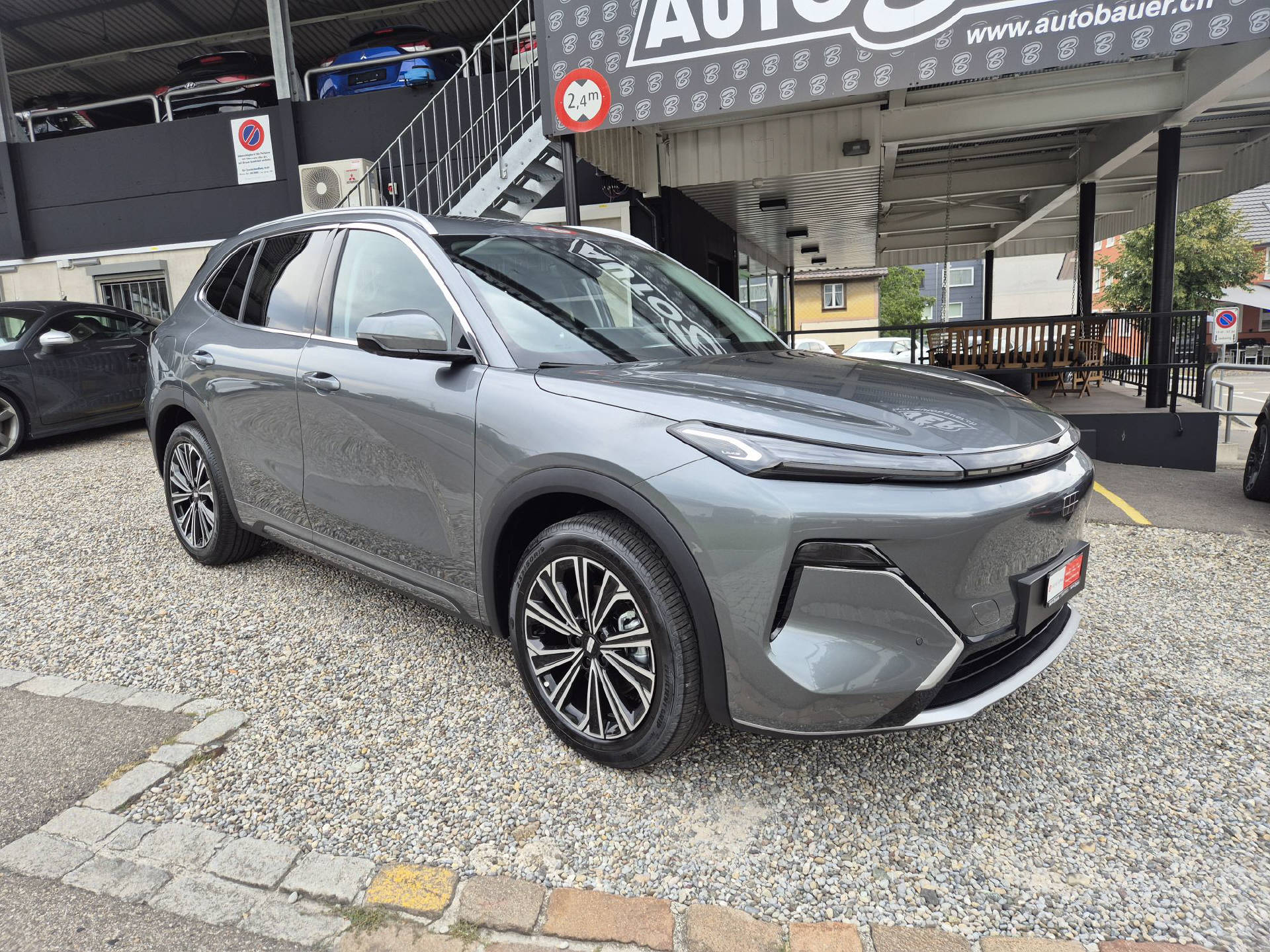 GEELY Starray EM-i Max+ PHEV-image-1