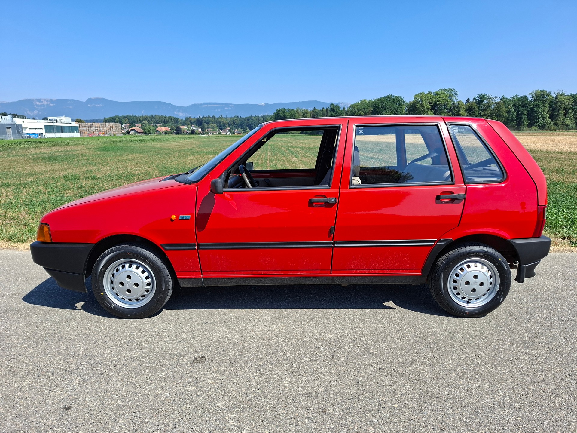 FIAT Uno 1.0 i.e. (45)-image-1
