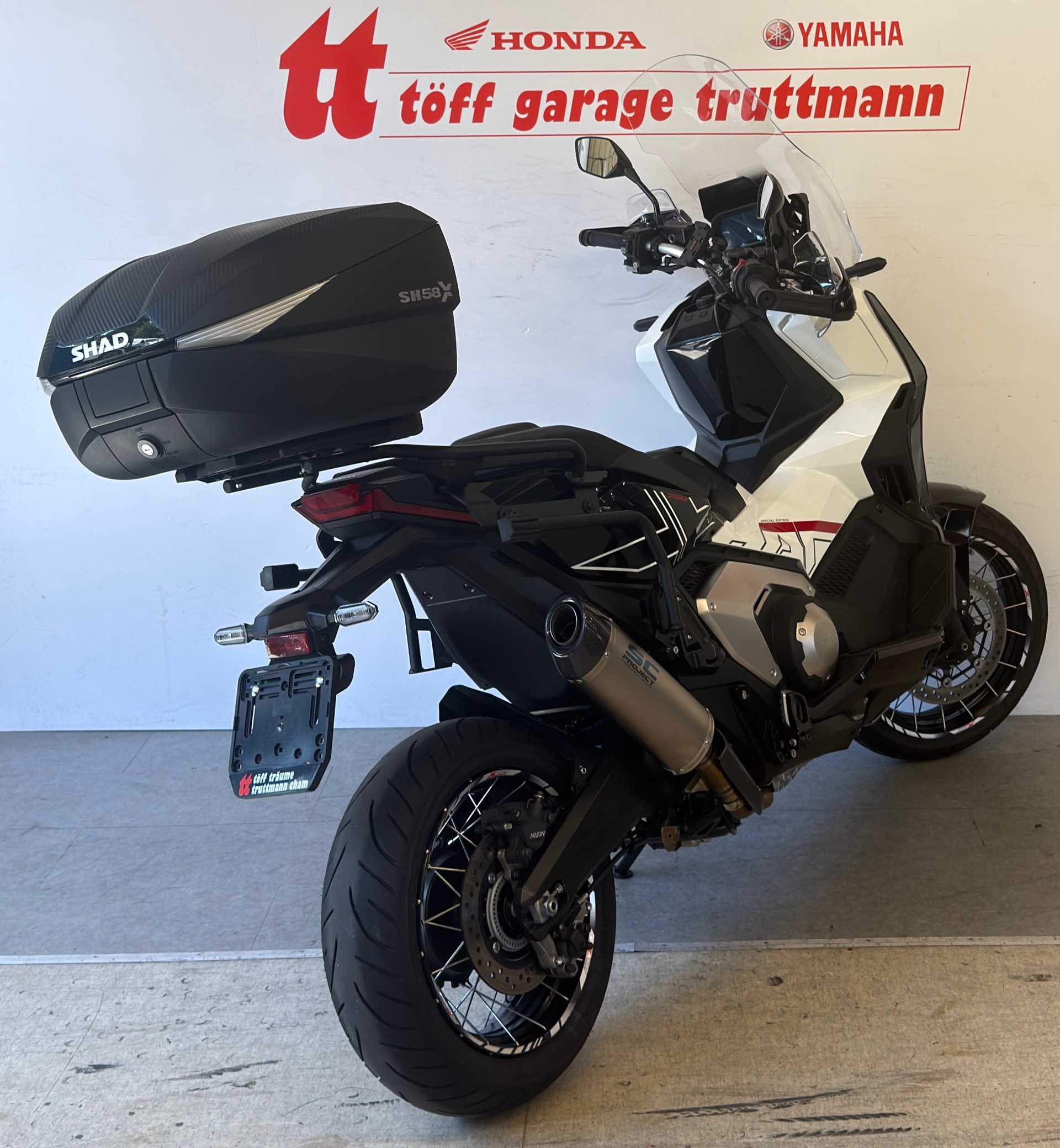 HONDA X-ADV 750-showroom-element-3