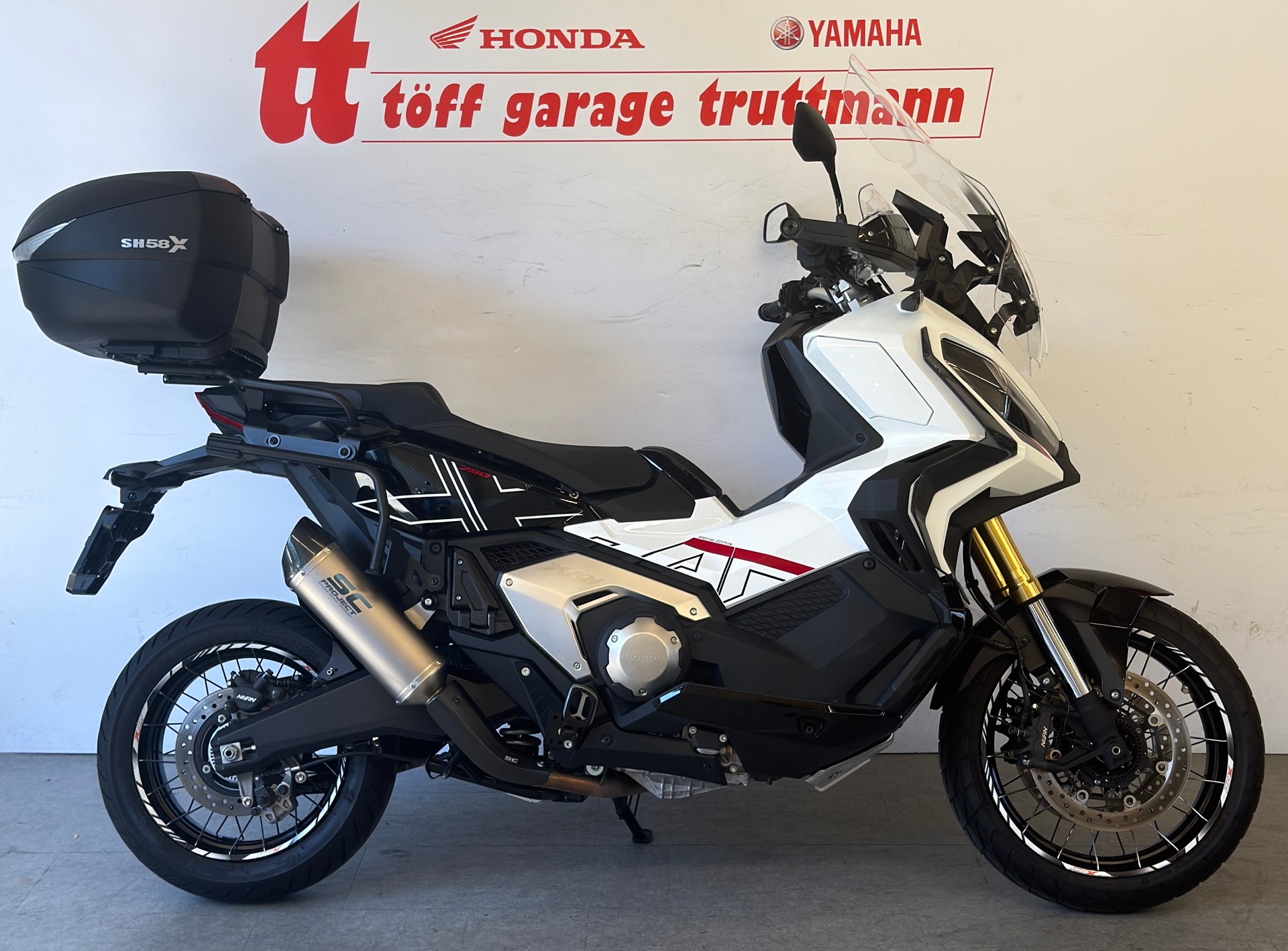 HONDA X-ADV 750