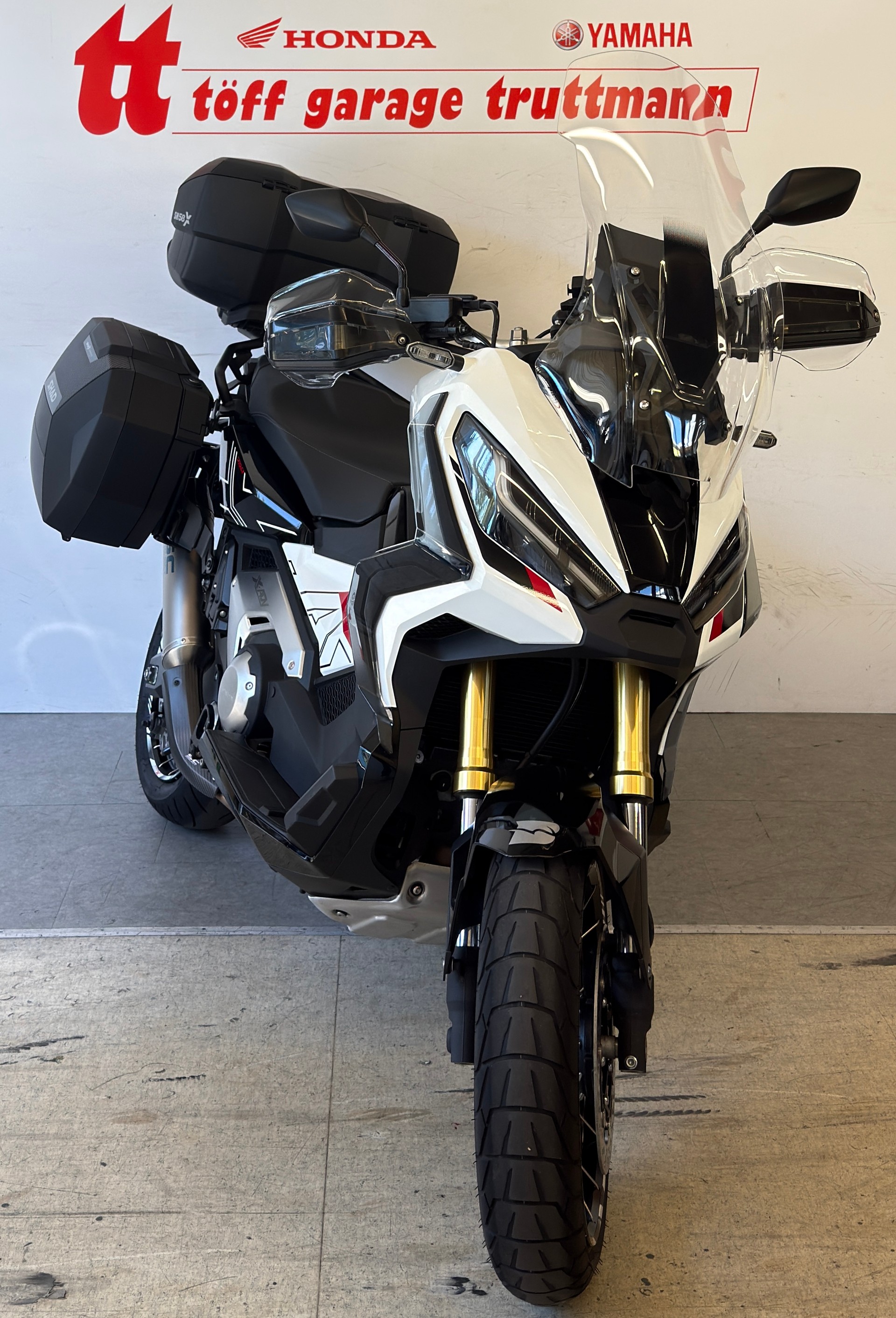 HONDA X-ADV 750-image-6