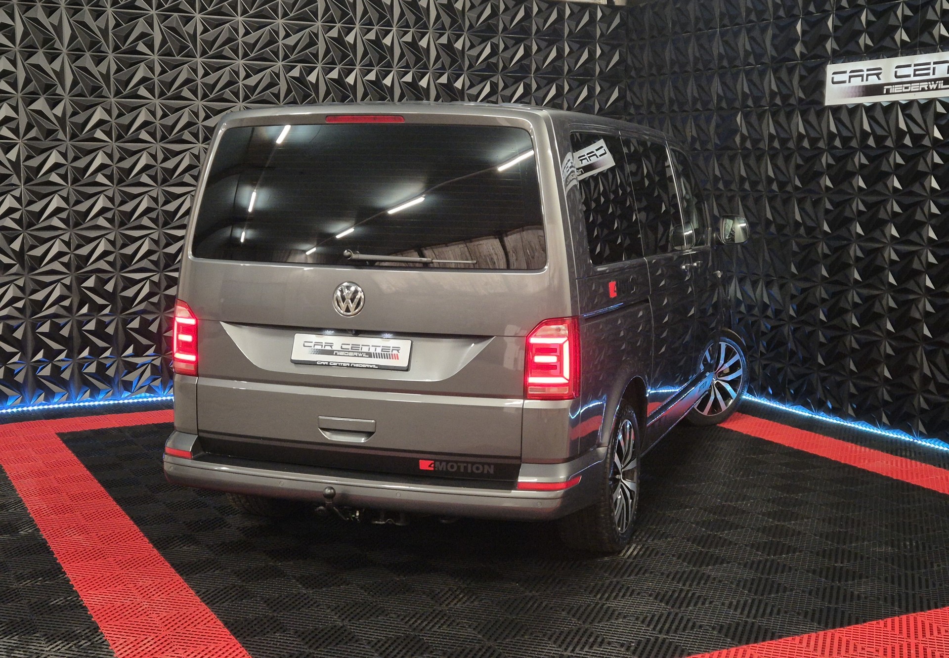 VW T6 Multivan 2.0 Bi-TDI Comfortline 4Motion DSG-showroom-element-1
