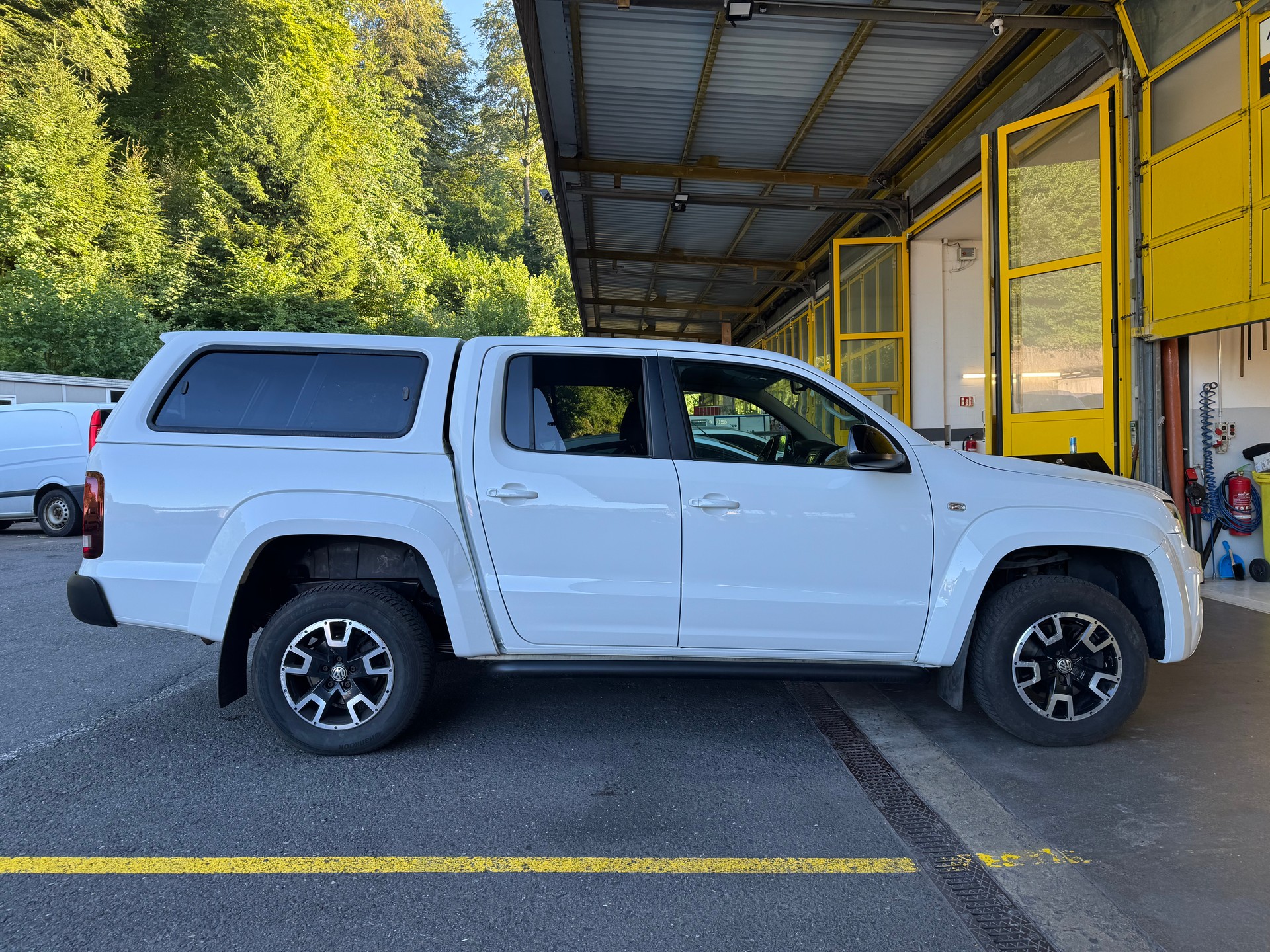 VW Amarok 3.0TDI Highline 4Motion Automatic-showroom-element-3