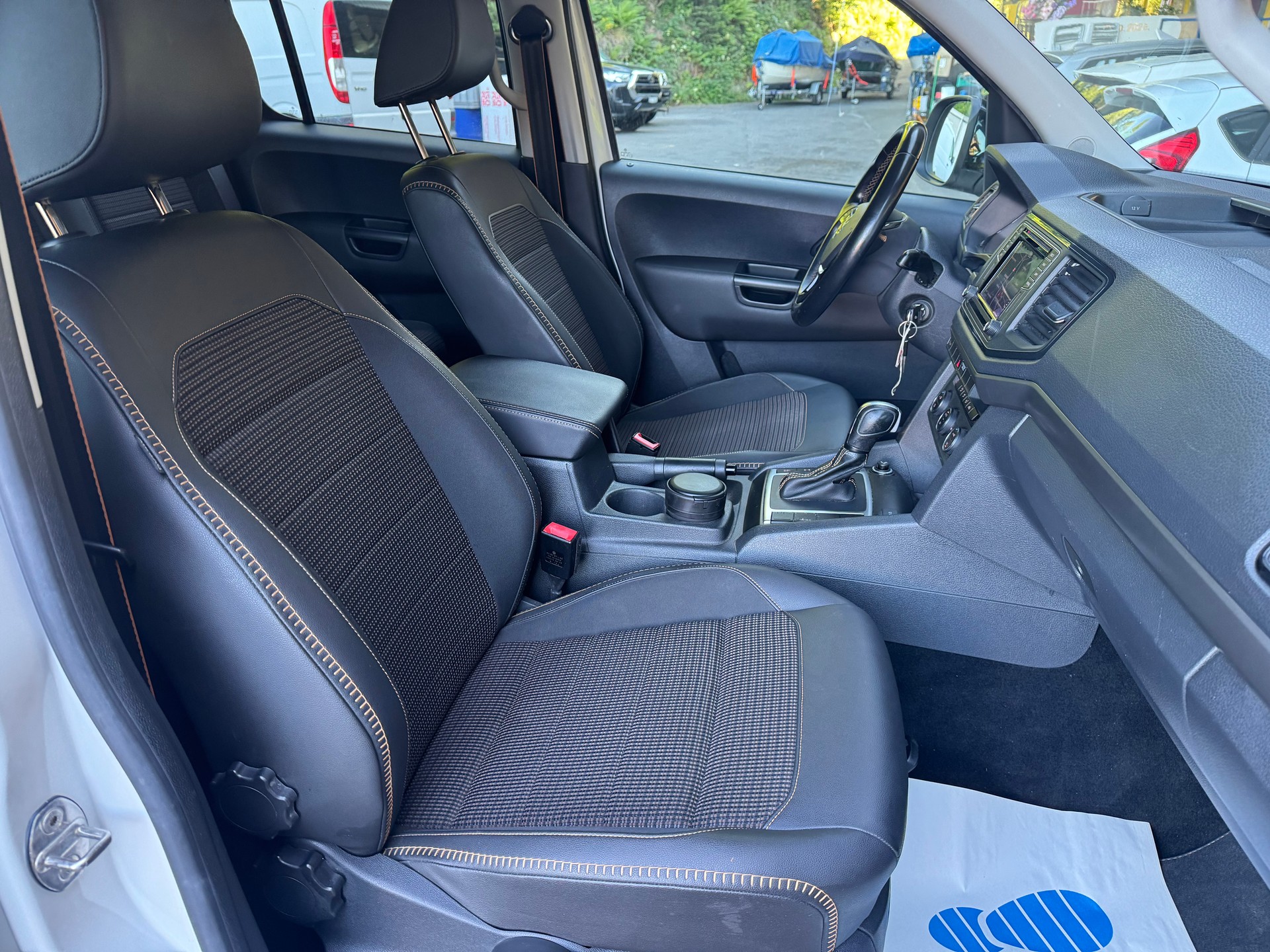 VW Amarok 3.0TDI Highline 4Motion Automatic-image-14