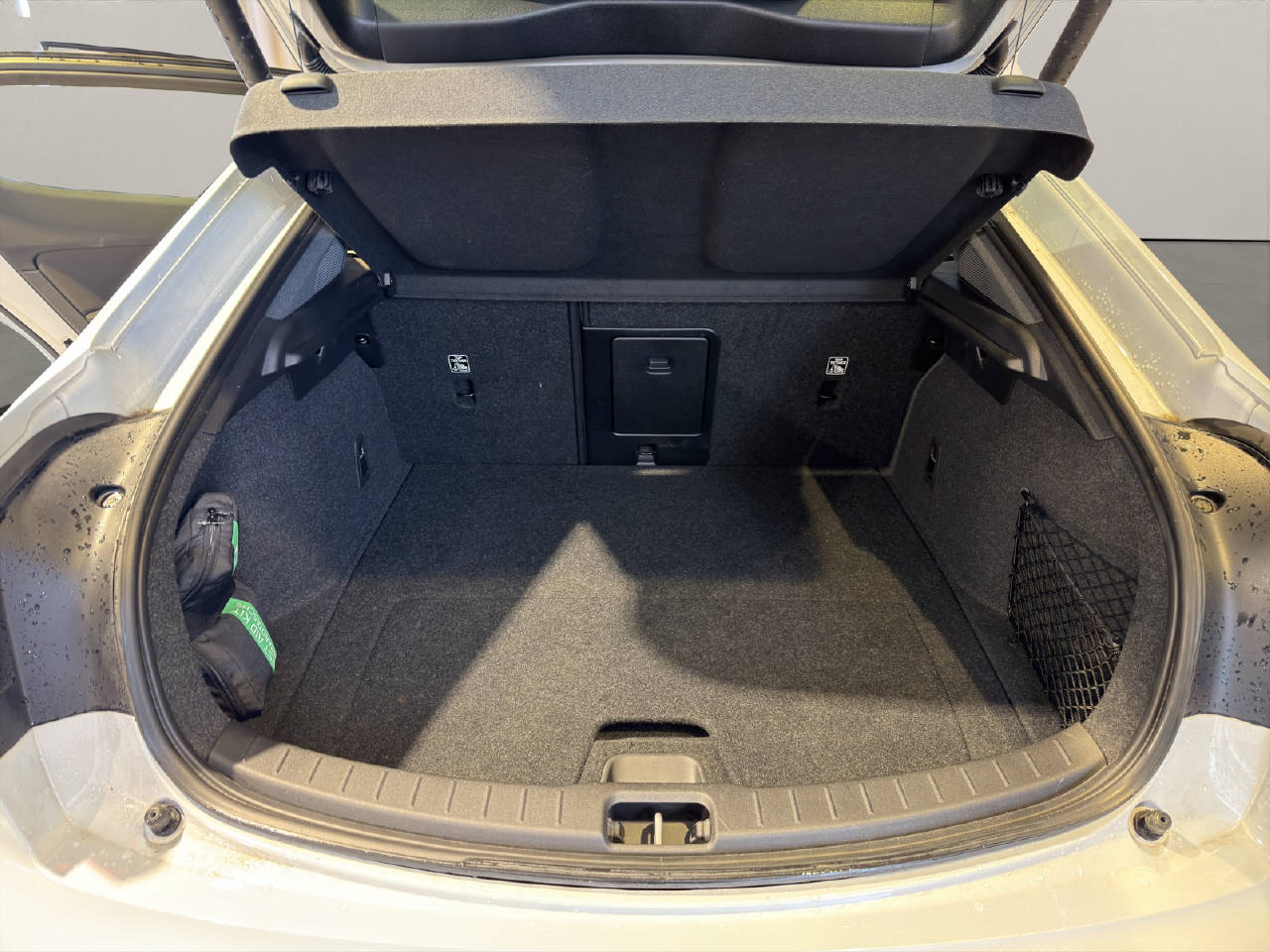 POLESTAR 2 Long Range Dual Motor-image-6