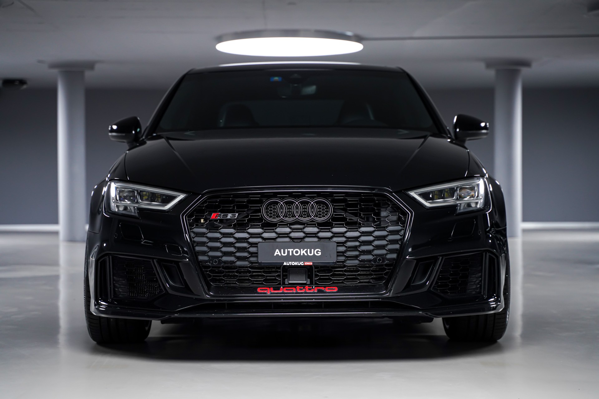 AUDI RS3 Limousine 2.5 TSI quattro S-tronic-showroom-element-1