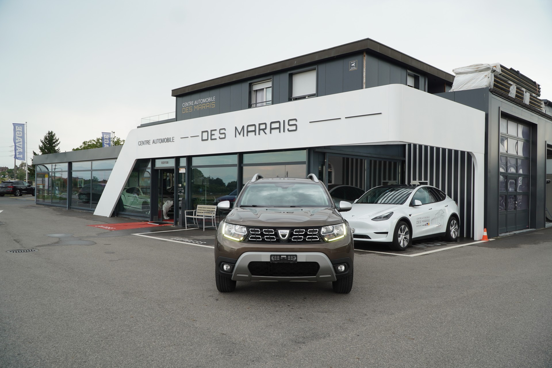 DACIA Duster TCe 125 Prestige 4x4-showroom-element-1