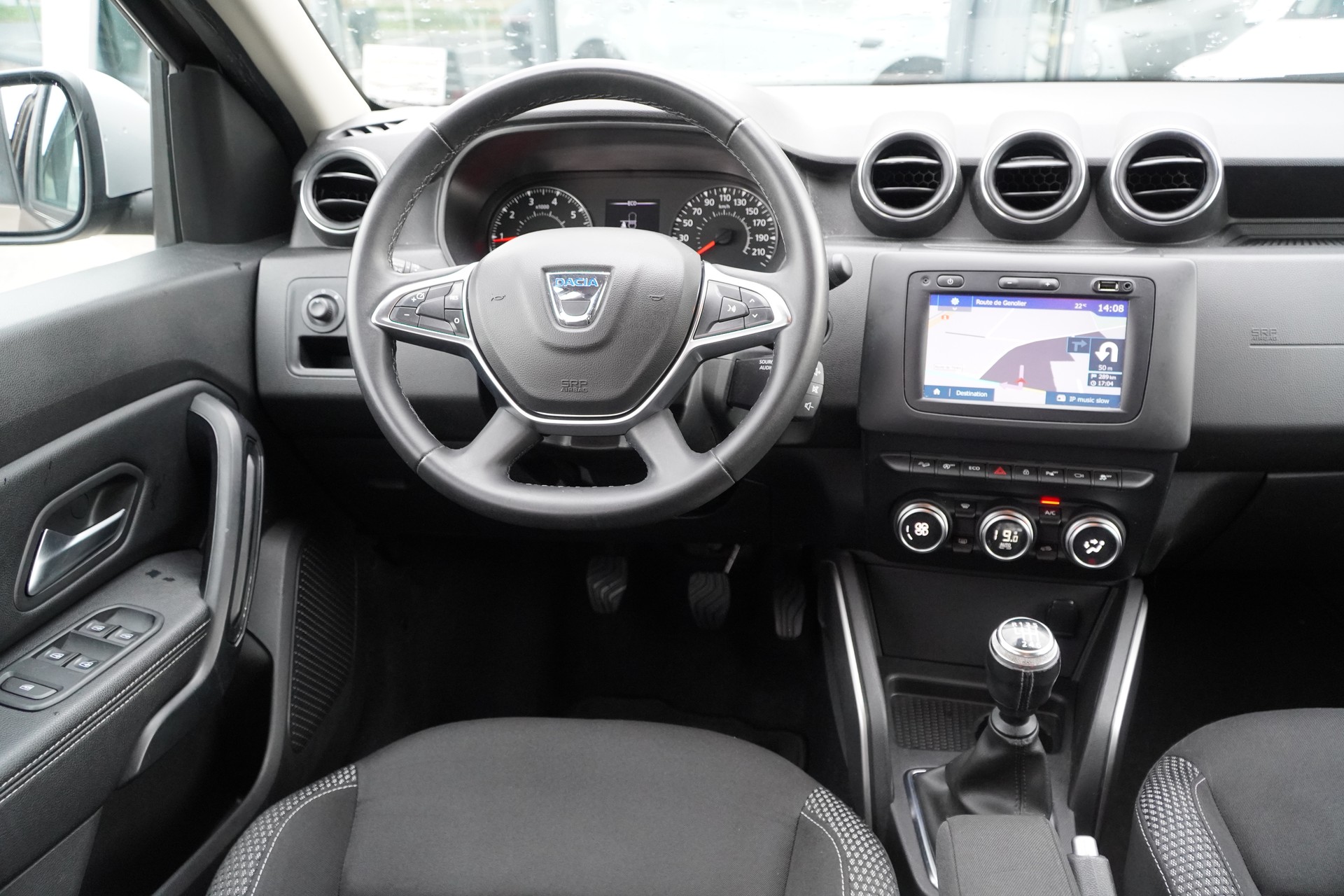DACIA Duster TCe 125 Prestige 4x4-image-11