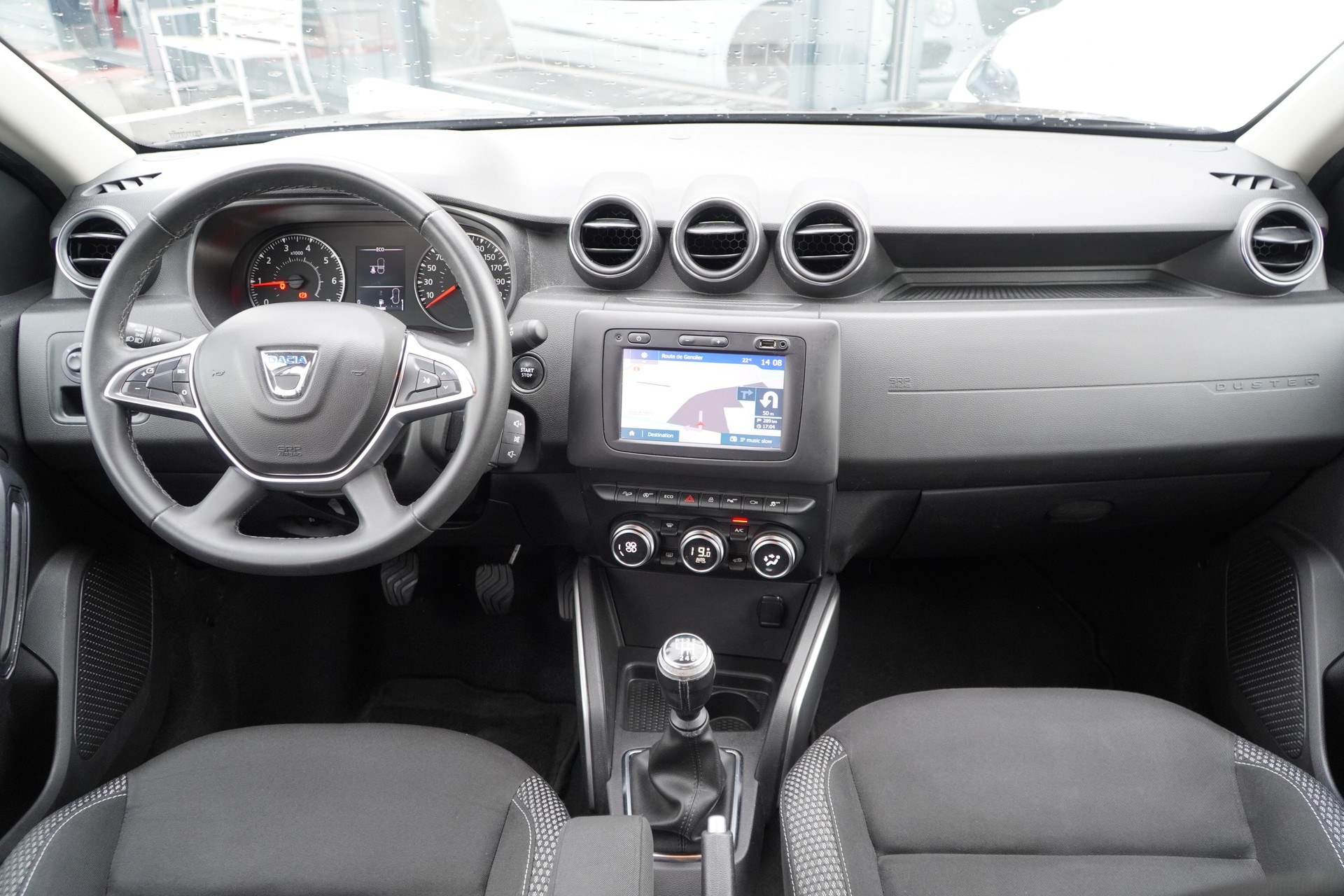 DACIA Duster TCe 125 Prestige 4x4-image-10