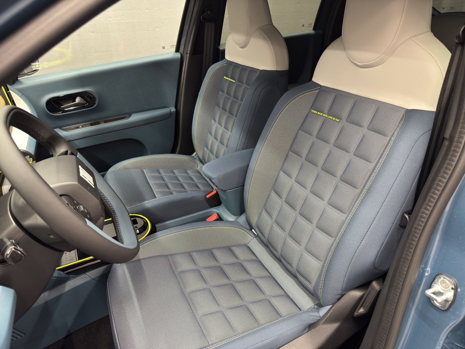 FIAT Grande Panda 1.2 Hybrid La Prima-image-12