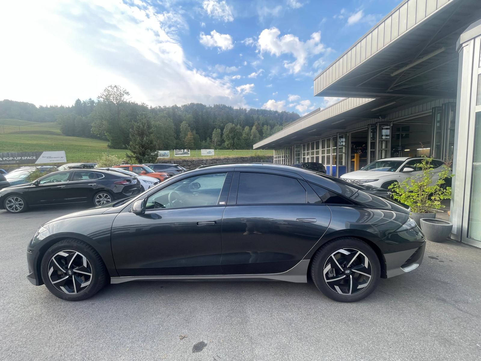 HYUNDAI Ioniq 6 77kWh Launch Edition 4WD-showroom-element-3