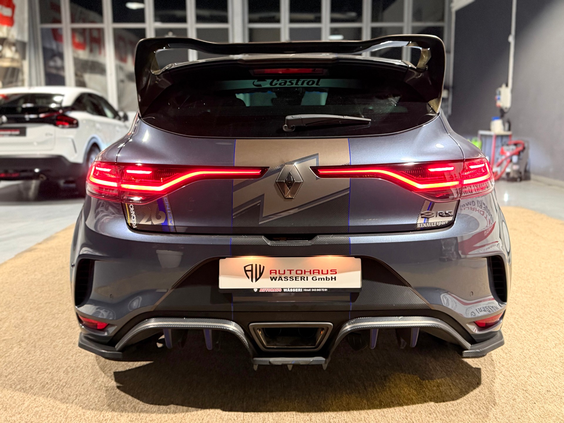 RENAULT Mégane Trophy 300 EDC-showroom-element-3