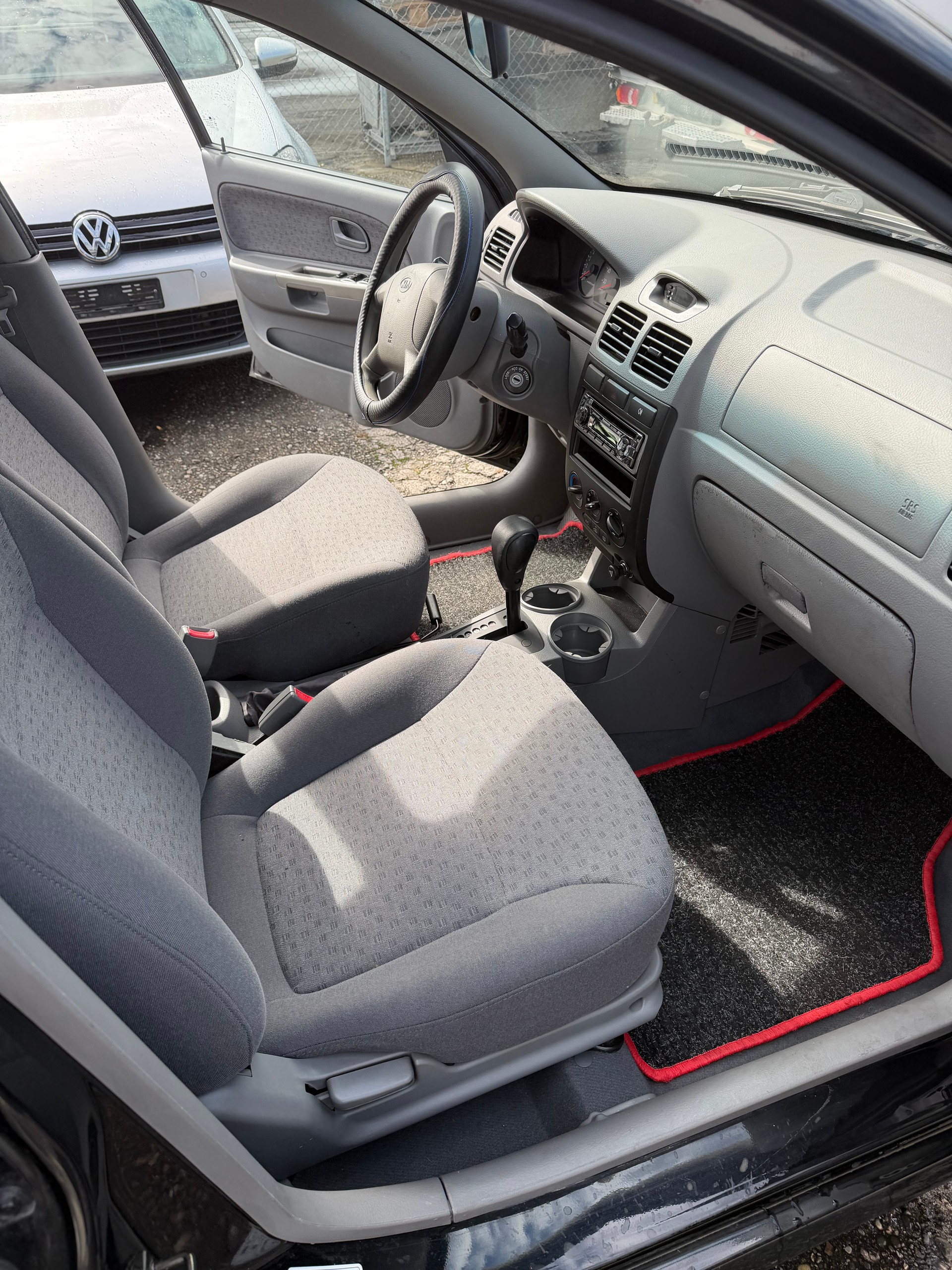 KIA Rio 1.5 LS-image-8