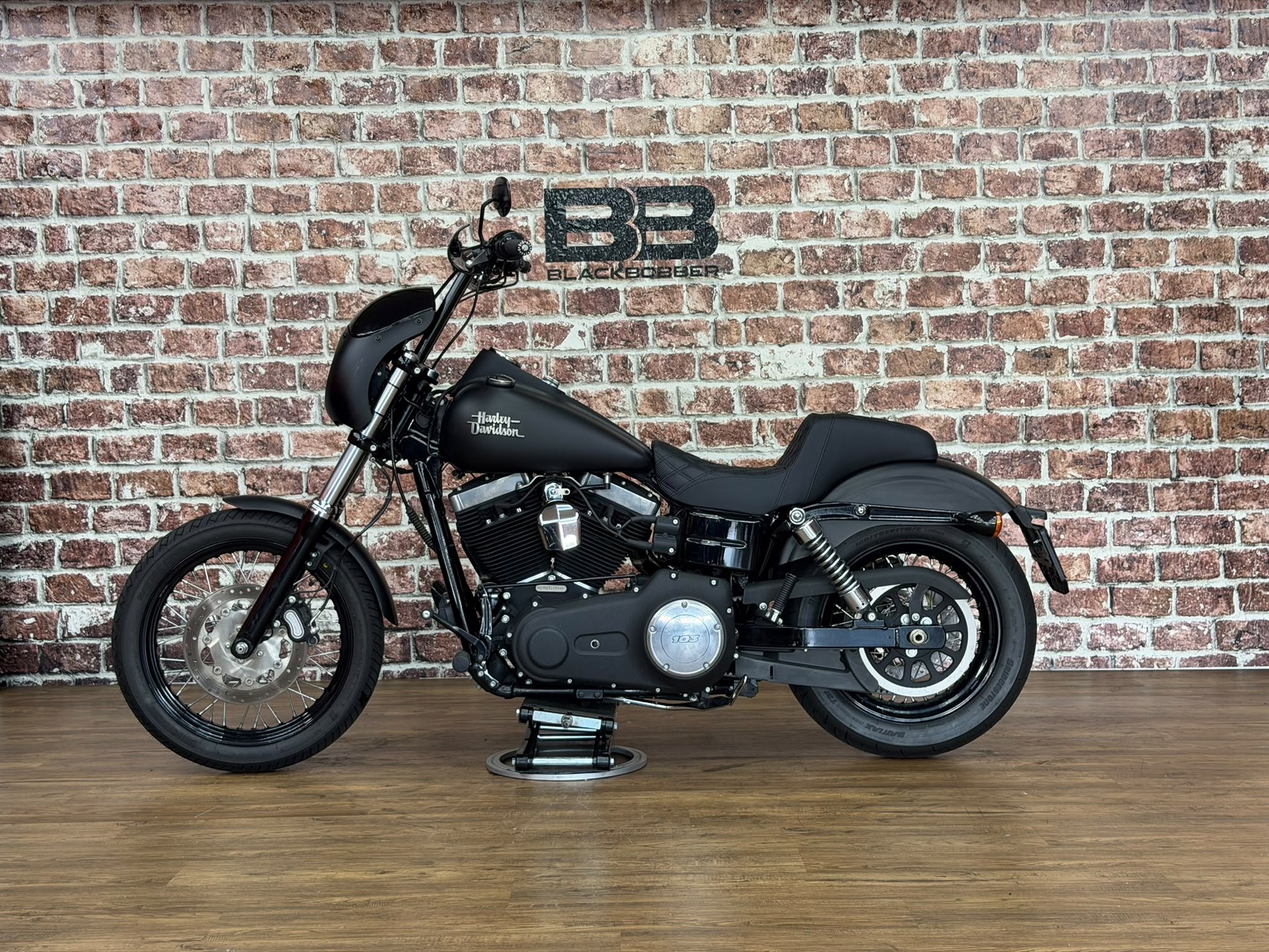 HARLEY-DAVIDSON FXDB Dyna Street Bob 103 ABS-image-5