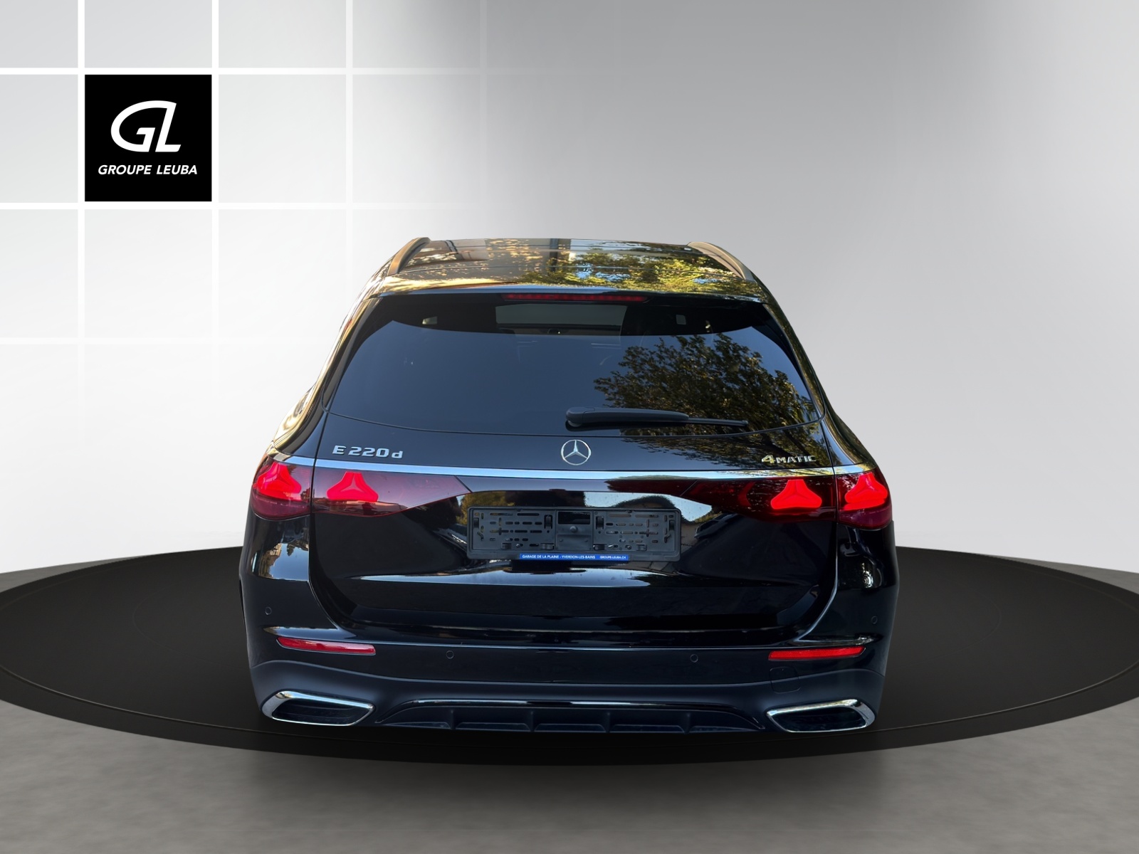 MERCEDES-BENZ E 220 d T 9G-Tronic-image-4