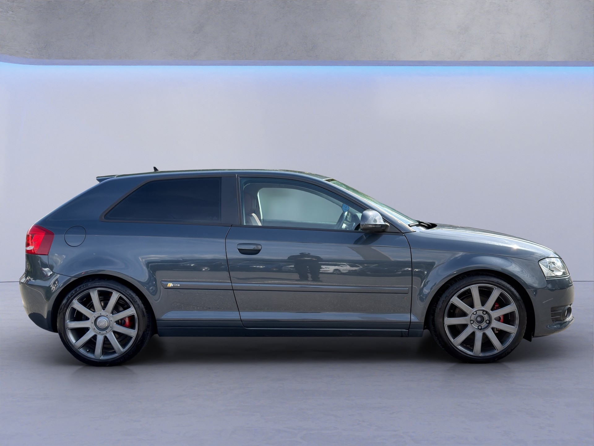 AUDI A3 2.0 TFSI Ambiente quattro S-tronic-showroom-element-3