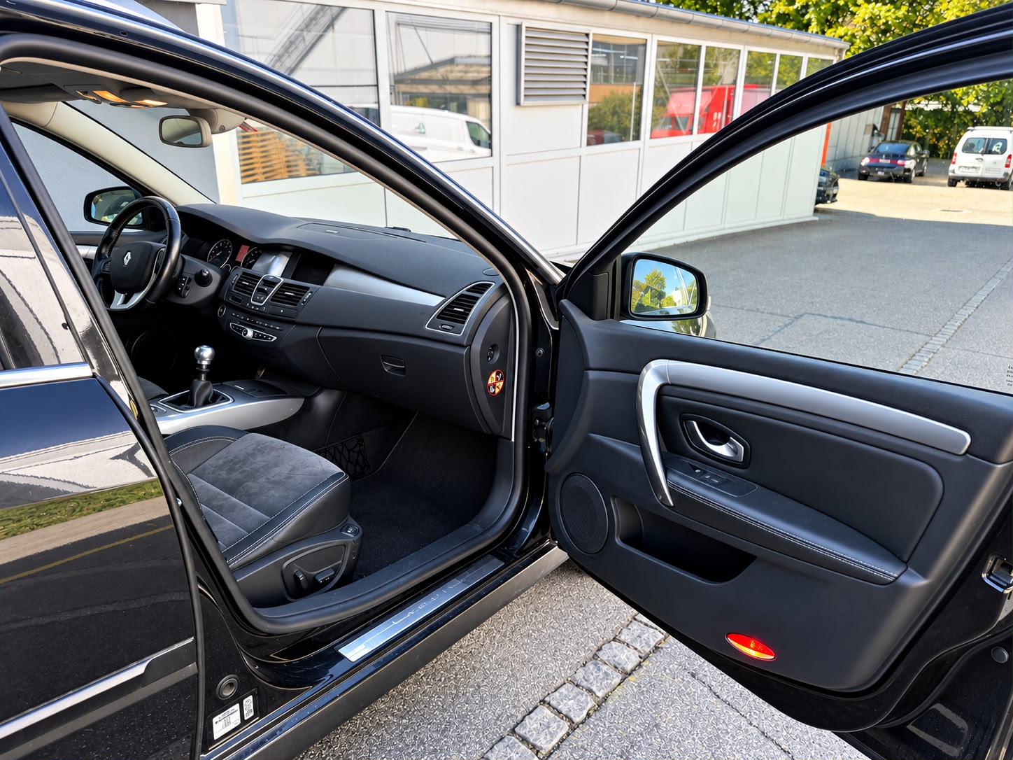 RENAULT Laguna Grandtour 2.0 dCi GT-image-16