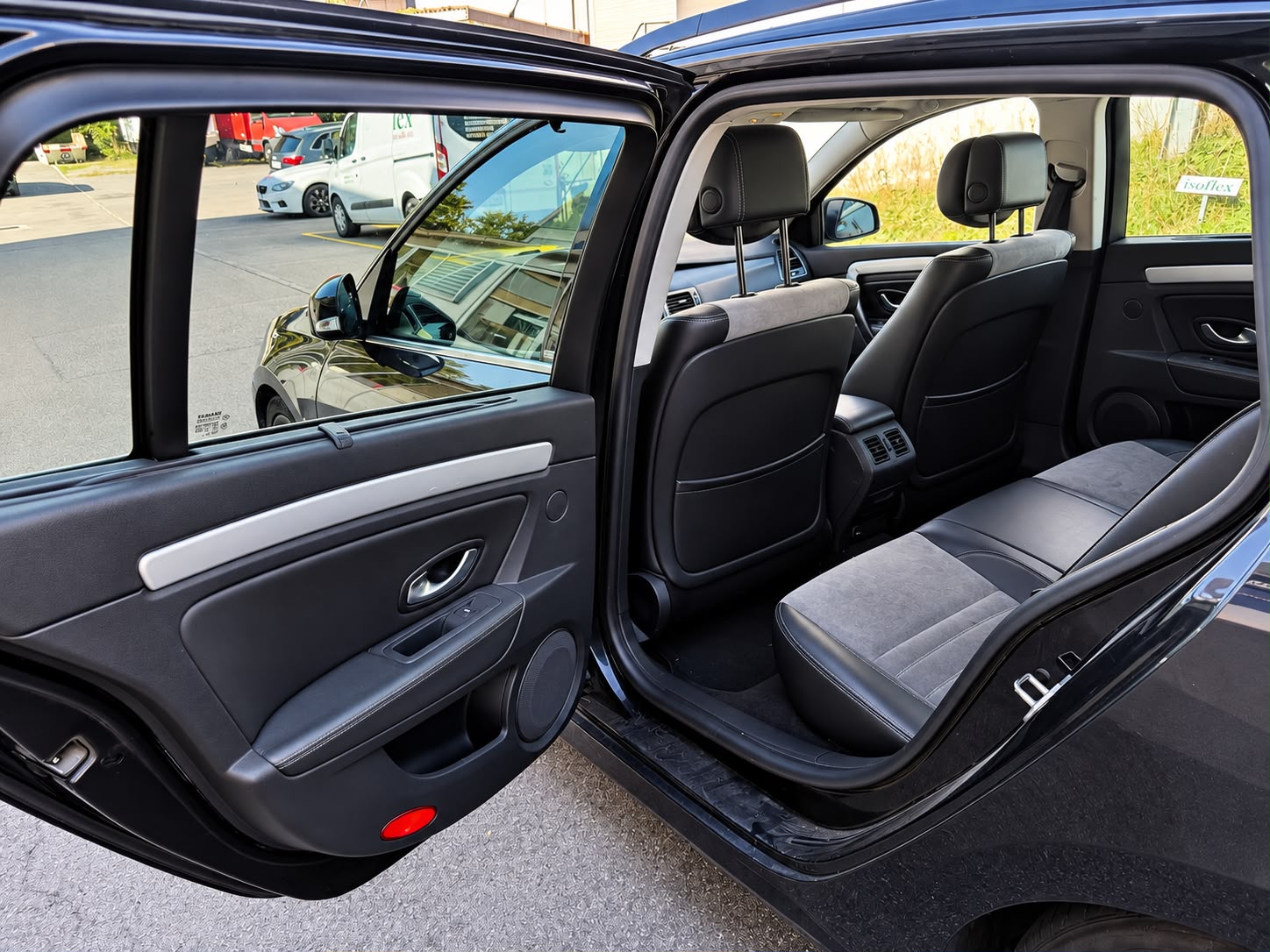 RENAULT Laguna Grandtour 2.0 dCi GT-image-18