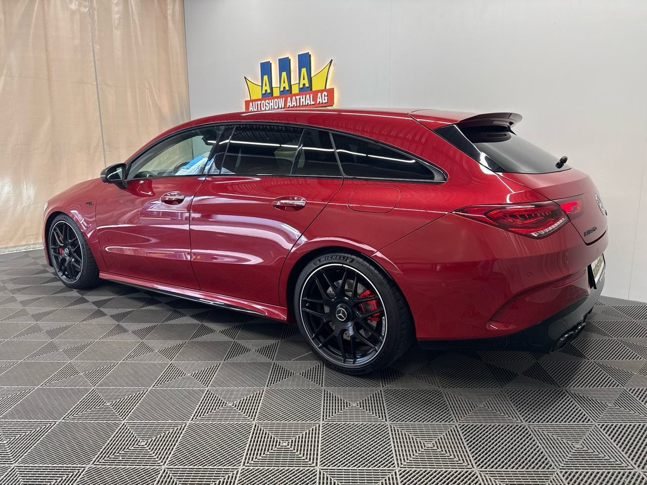 MERCEDES-BENZ CLA Shooting Brake 45 S AMG 4Matic+ 8G-DCT-showroom-element-1