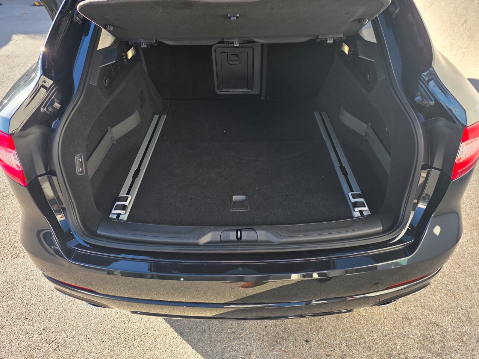MASERATI Levante 3.0 V6 GranSport Automatica-image-10