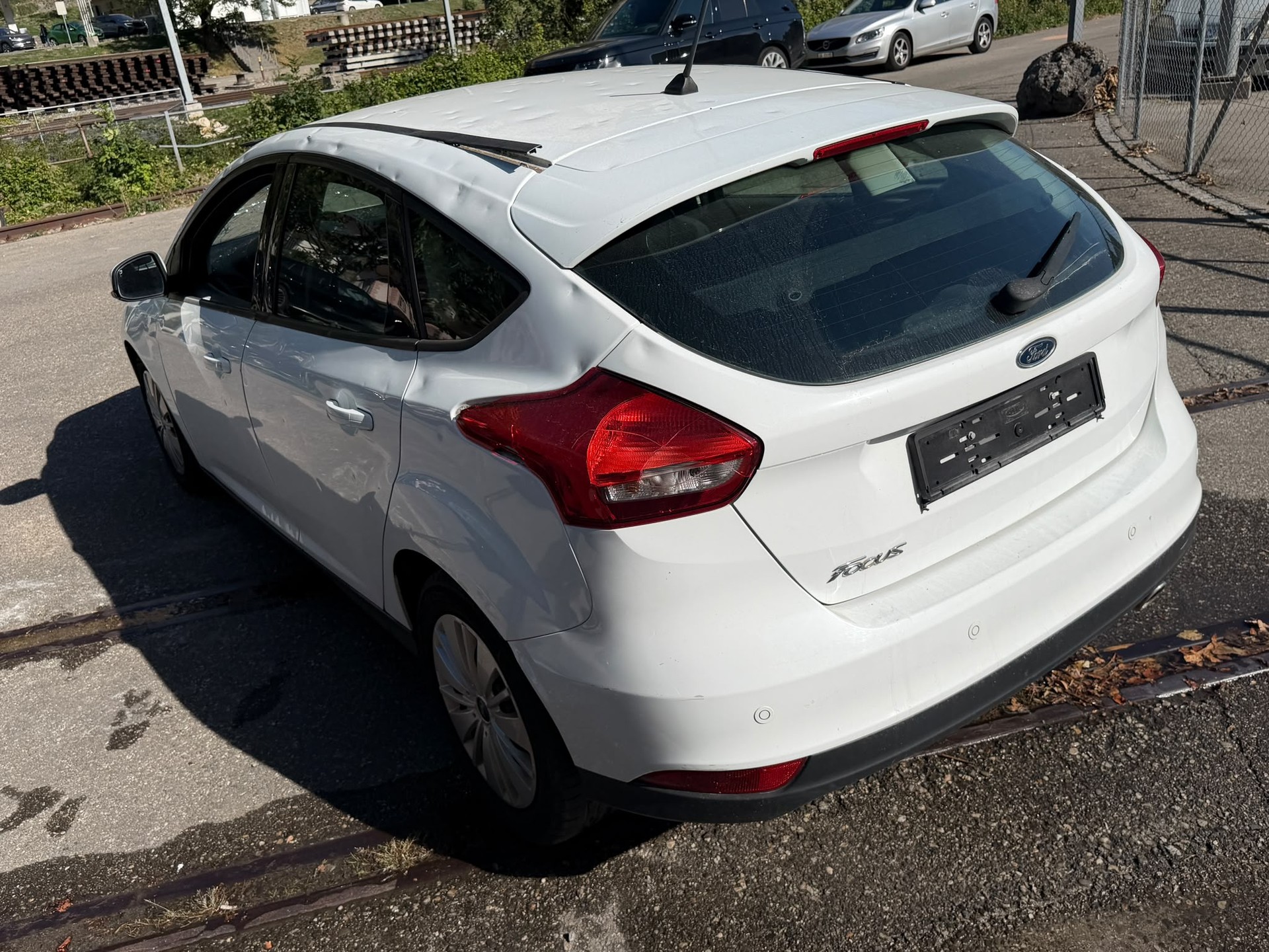 FORD Focus 2.0 TDCi Trend Powershift-showroom-element-3