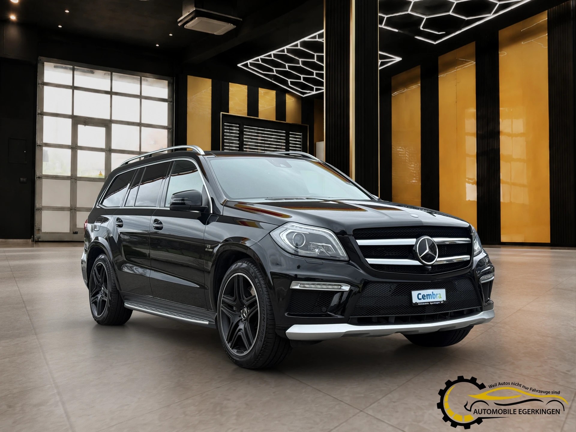MERCEDES-BENZ GL 63 V8 AMG-showroom-element-2