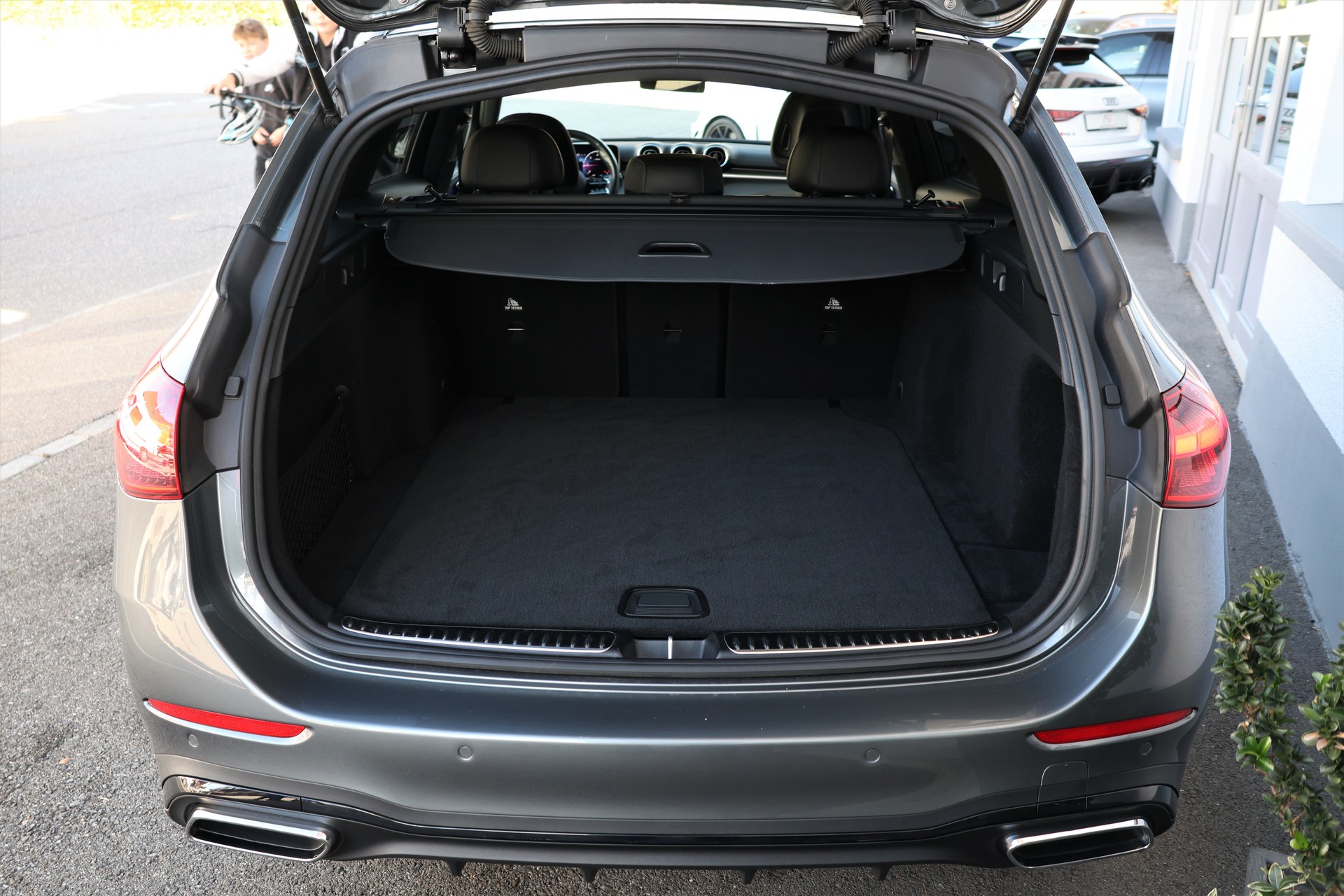 MERCEDES-BENZ C 220 d T 4Matic Swiss Star AMG-Line (CH) MSI+-image-17