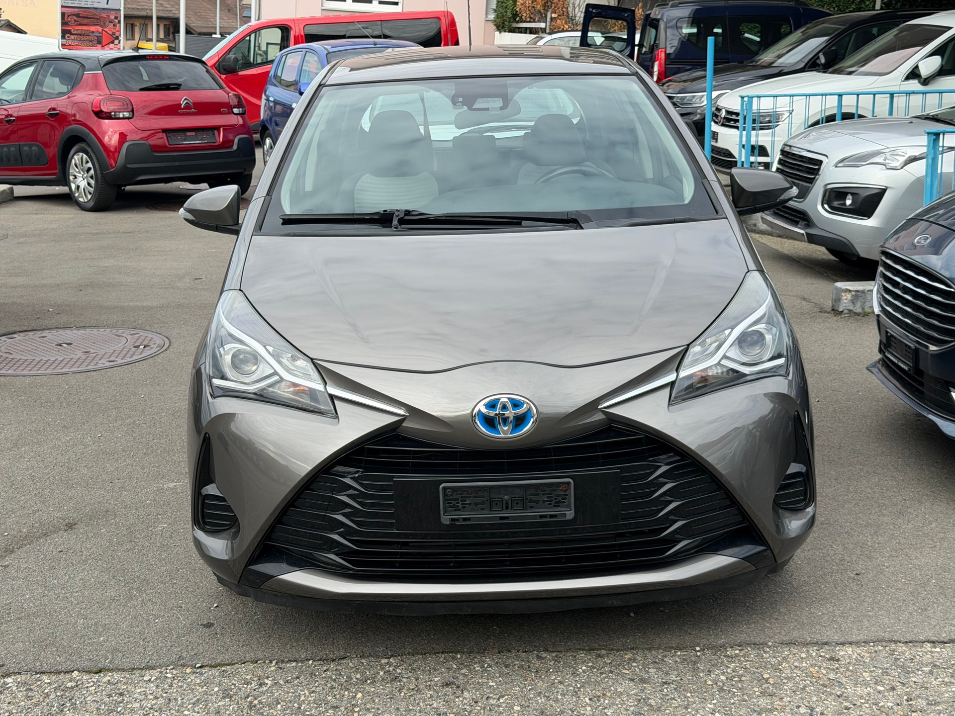 TOYOTA Yaris 1.5 VVT-i Hybrid Trend e-CVT