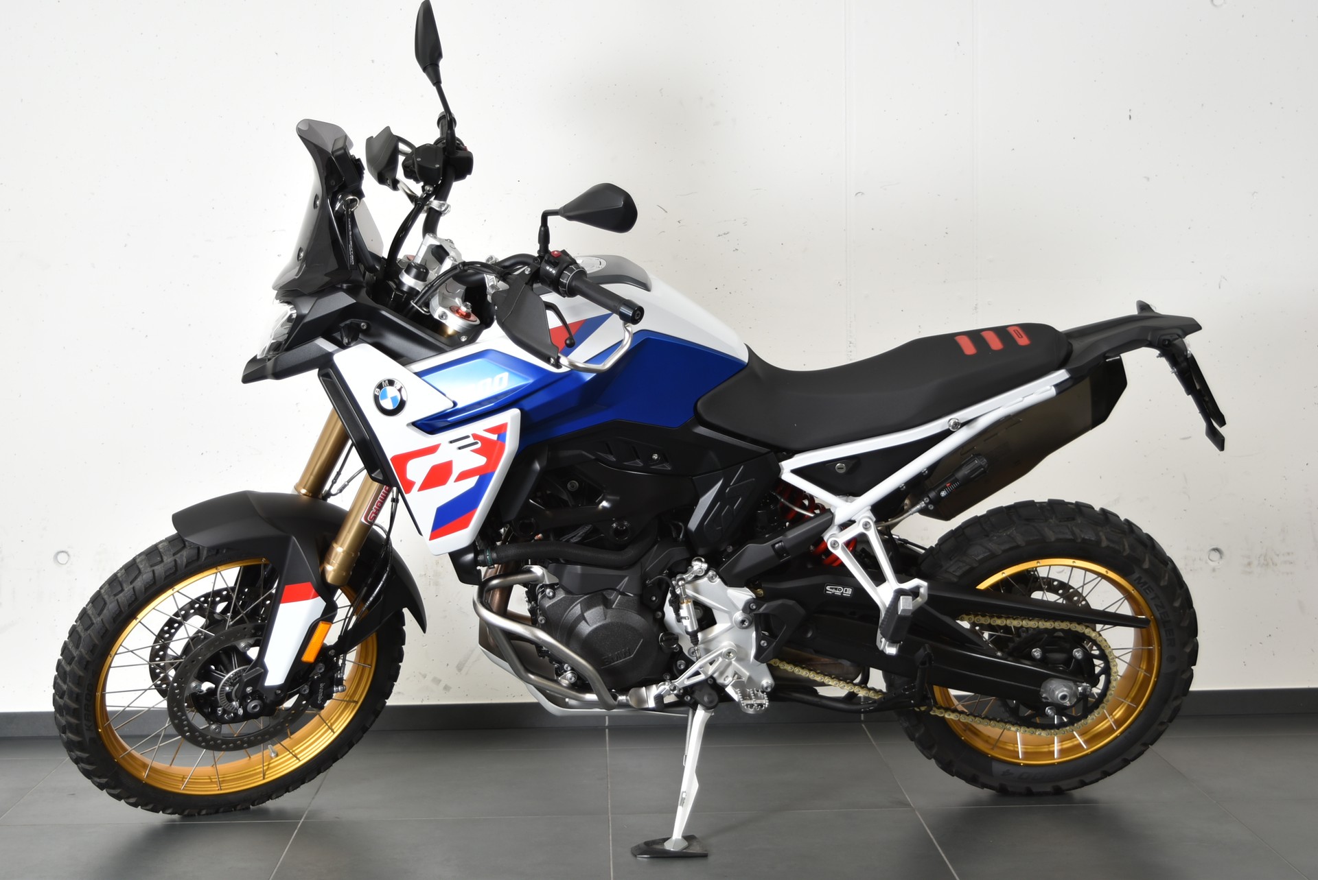 BMW F 900 GS-image-0