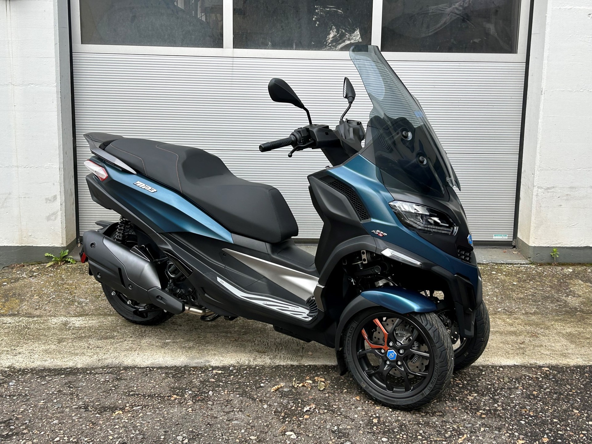 PIAGGIO MP3 530 Exclusive-image-2