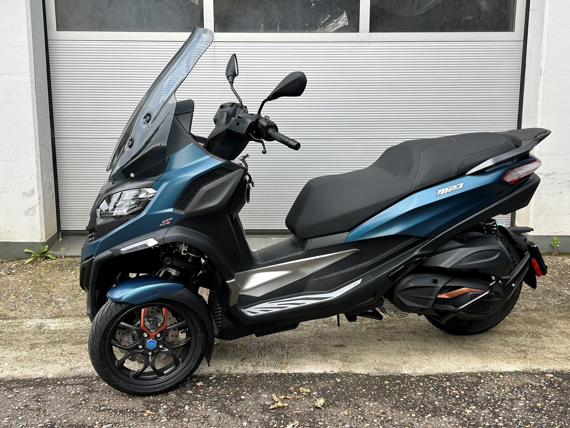 PIAGGIO MP3 530 Exclusive-image-6