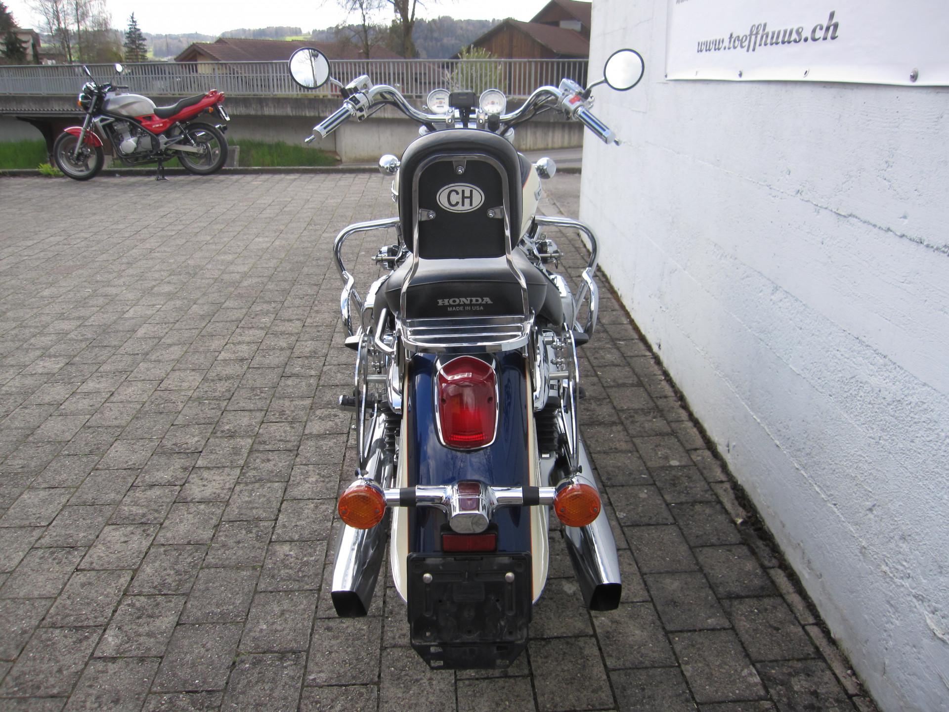 HONDA GL 1500 C F6 Custom-image-1