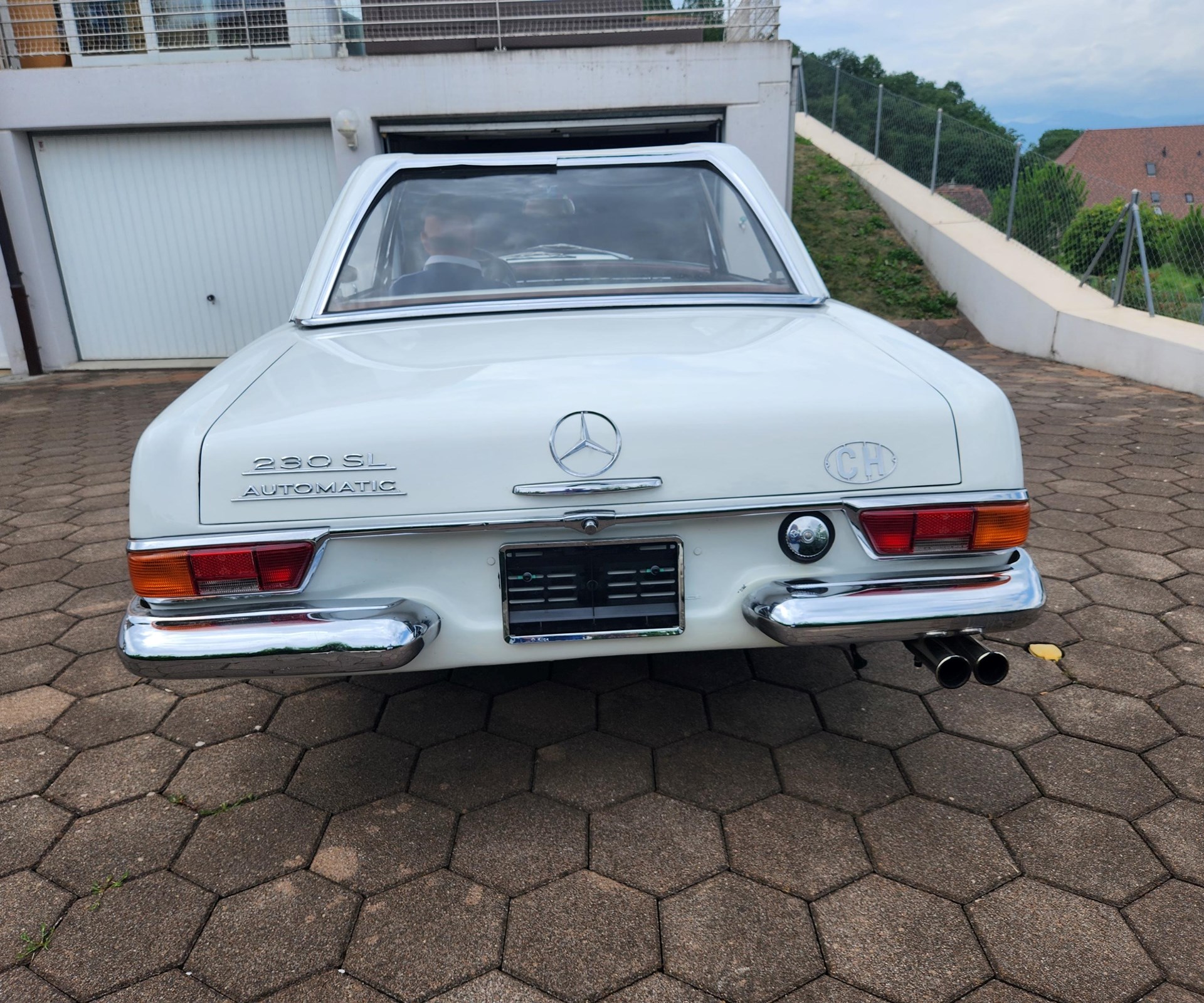 MERCEDES-BENZ SL 230 Cabriolet Pagode-image-15