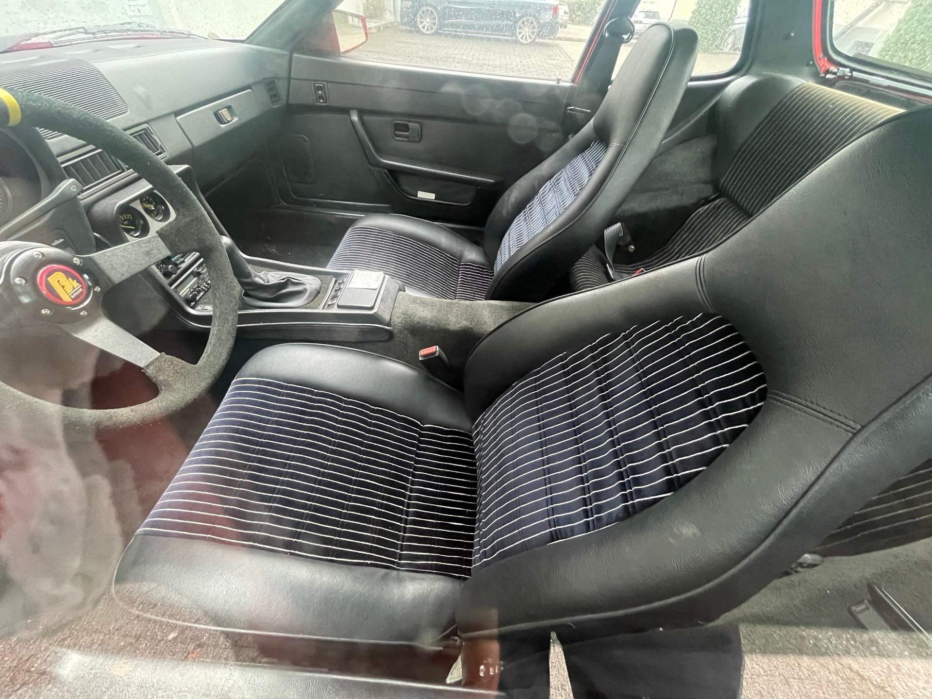 PORSCHE 944-image-6