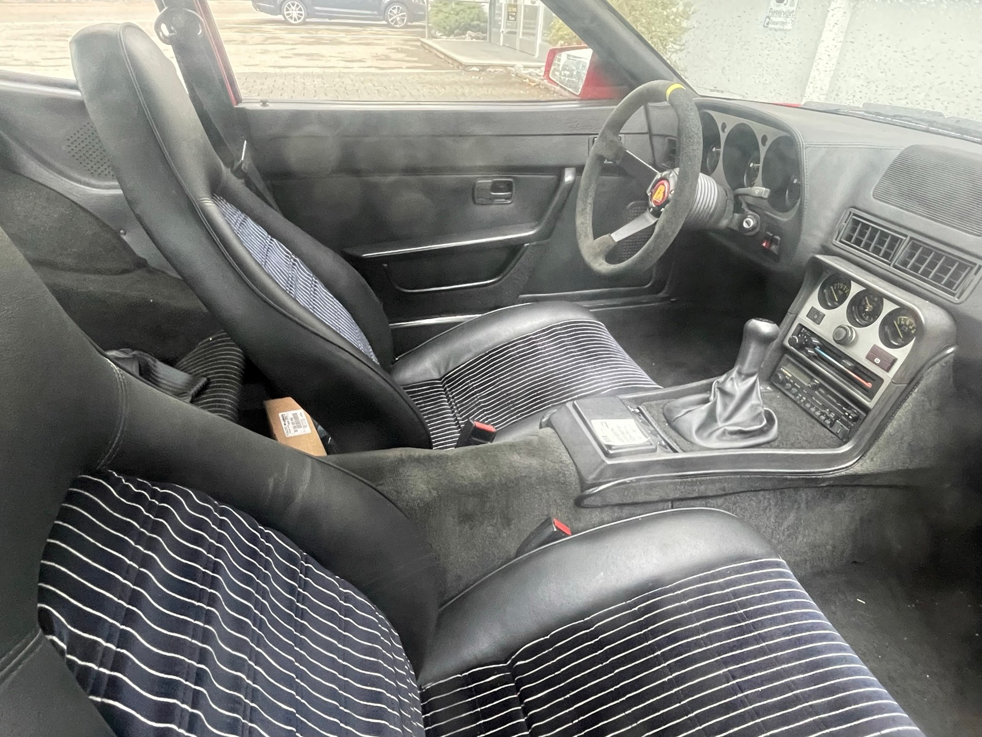 PORSCHE 944-image-9