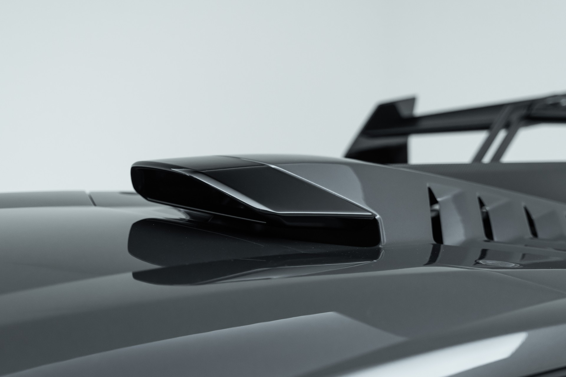 LAMBORGHINI Huracan STO Coupé DCT RWD-image-13