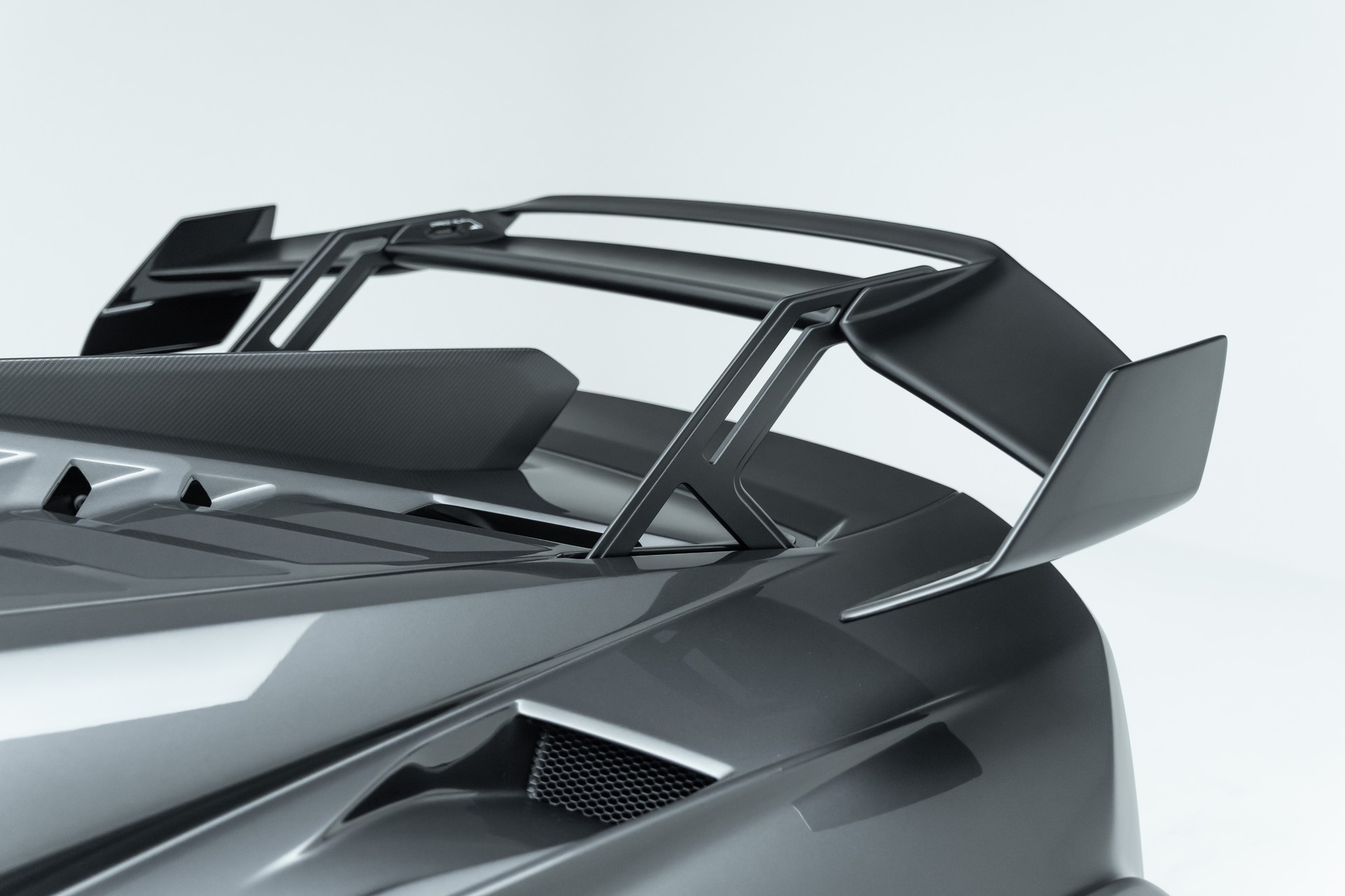LAMBORGHINI Huracan STO Coupé DCT RWD-image-12